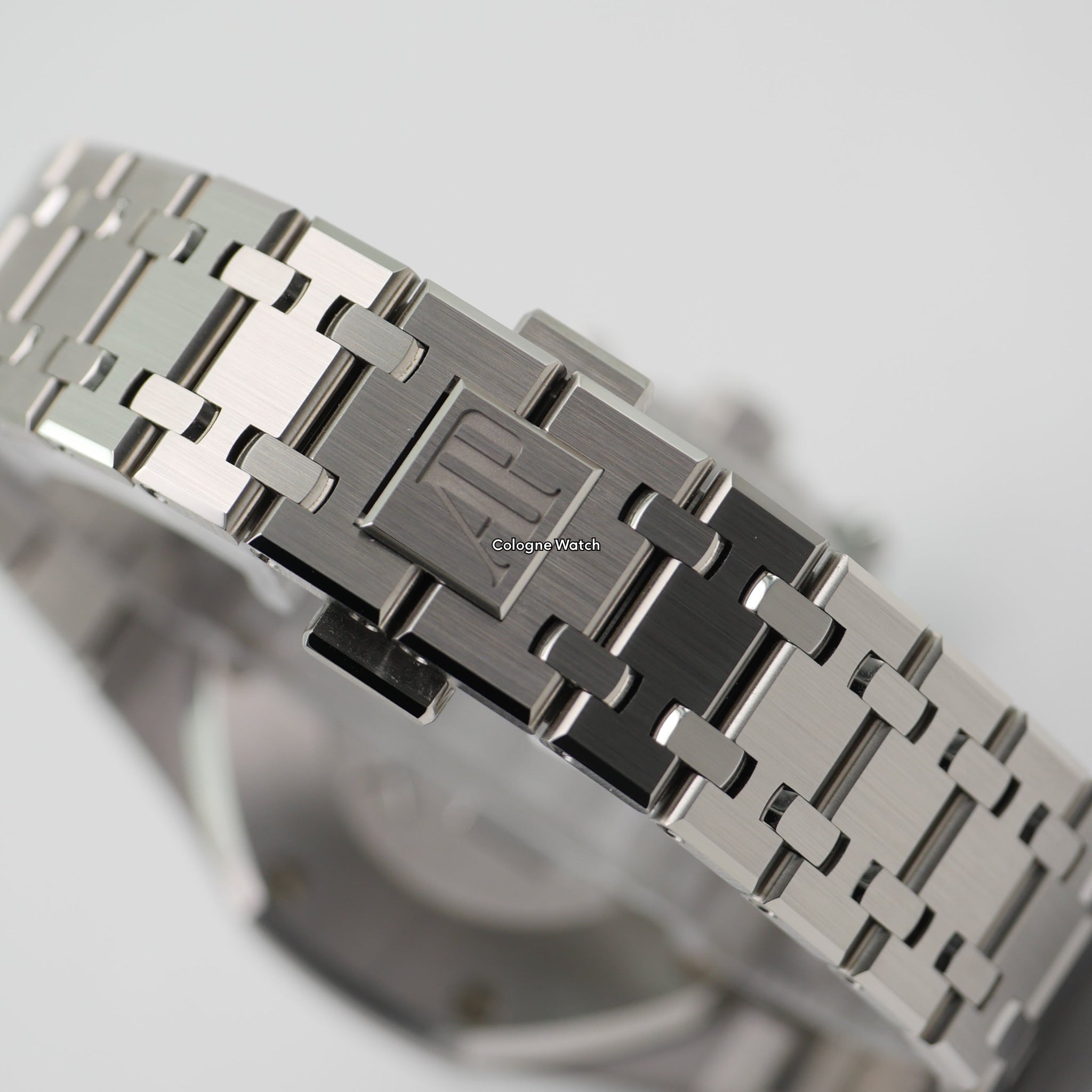 Audemars Piguet Royal Oak Chronograph 38mm 26715ST.ZZ.1356ST.01