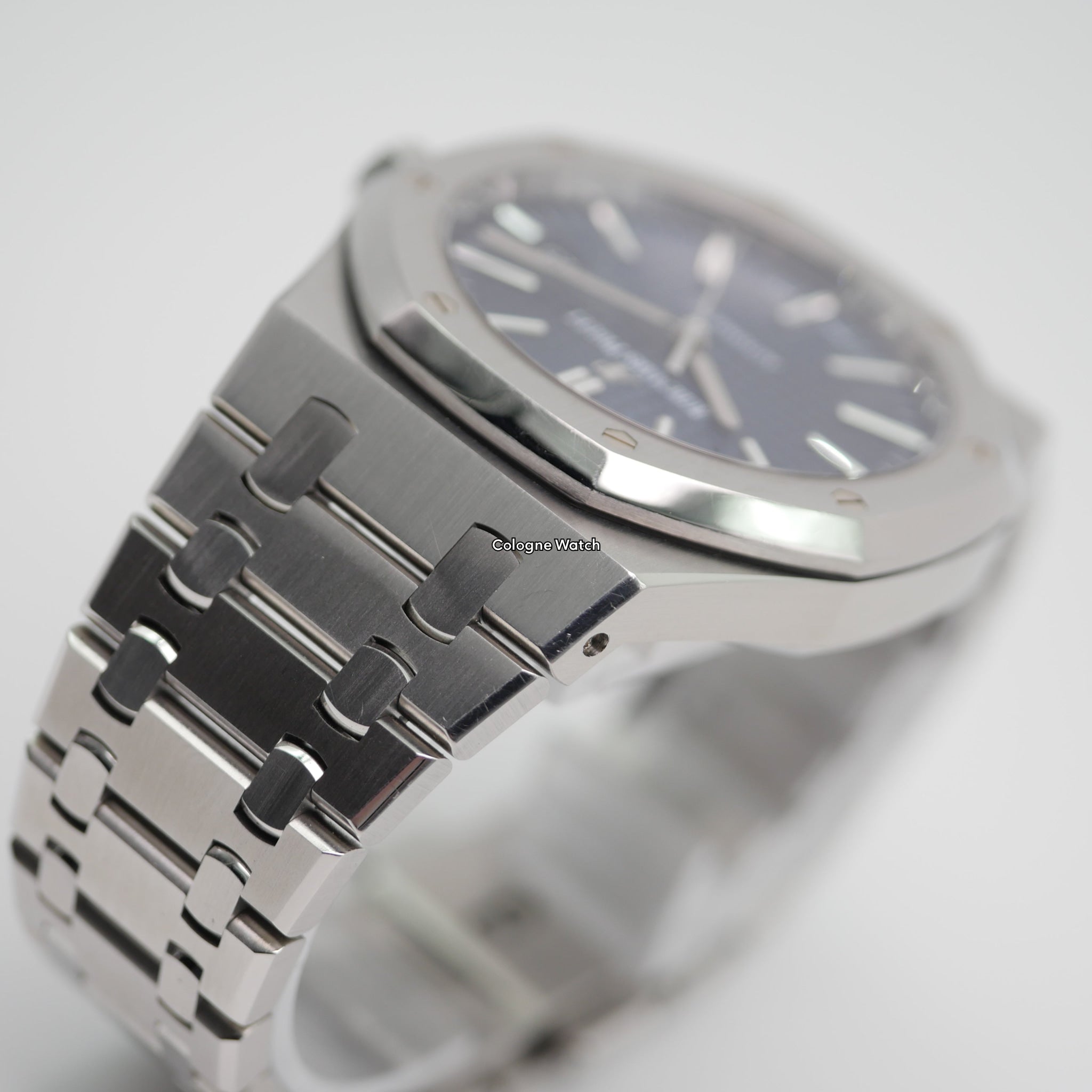 Audemars Piguet Royal Oak 15400ST.OO.1220ST.03 - 2015