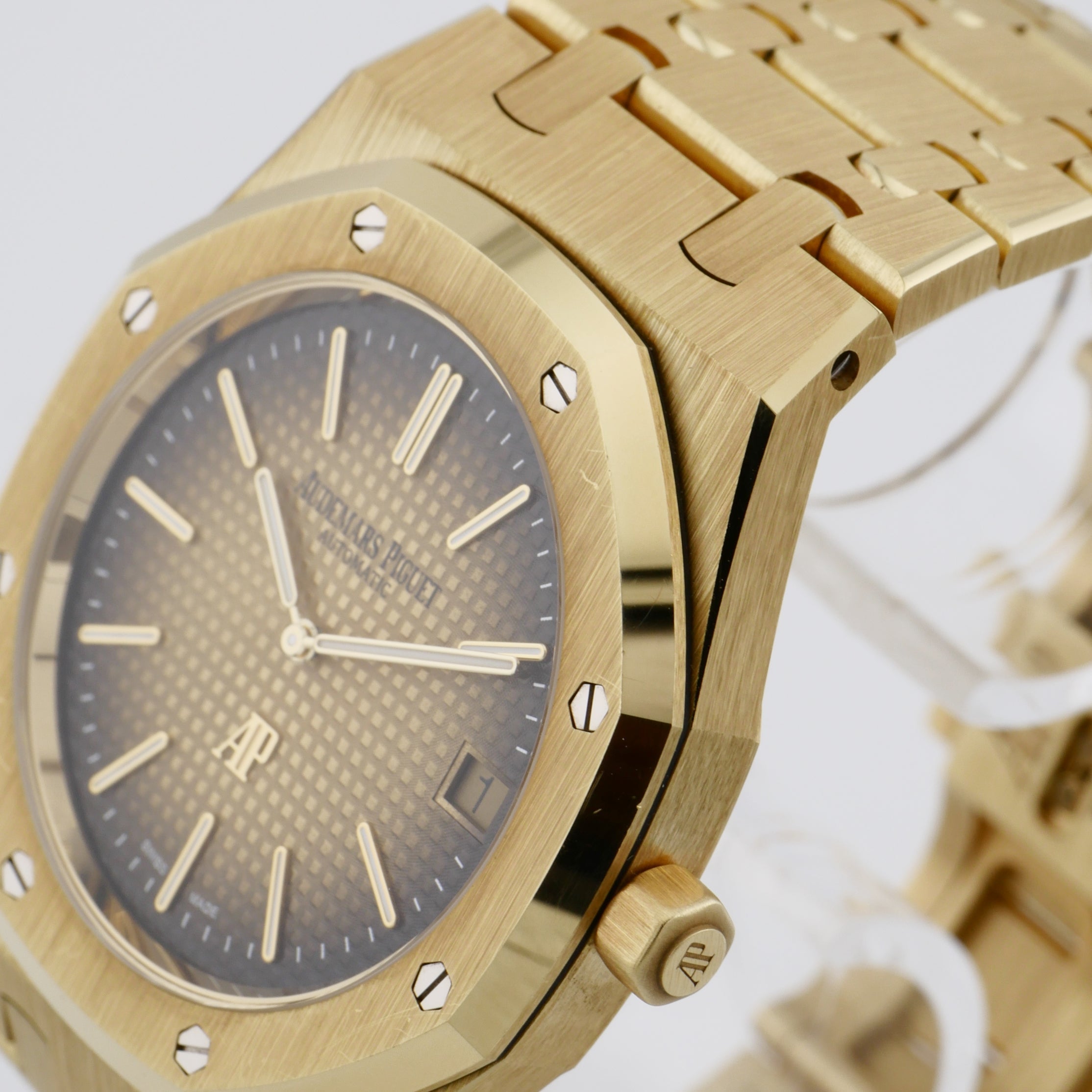Audemars Piguet Royal Oak ''Jumbo'' Ultra Thin Yellow Gold 16202BA.OO.1240BA.02 - 2024