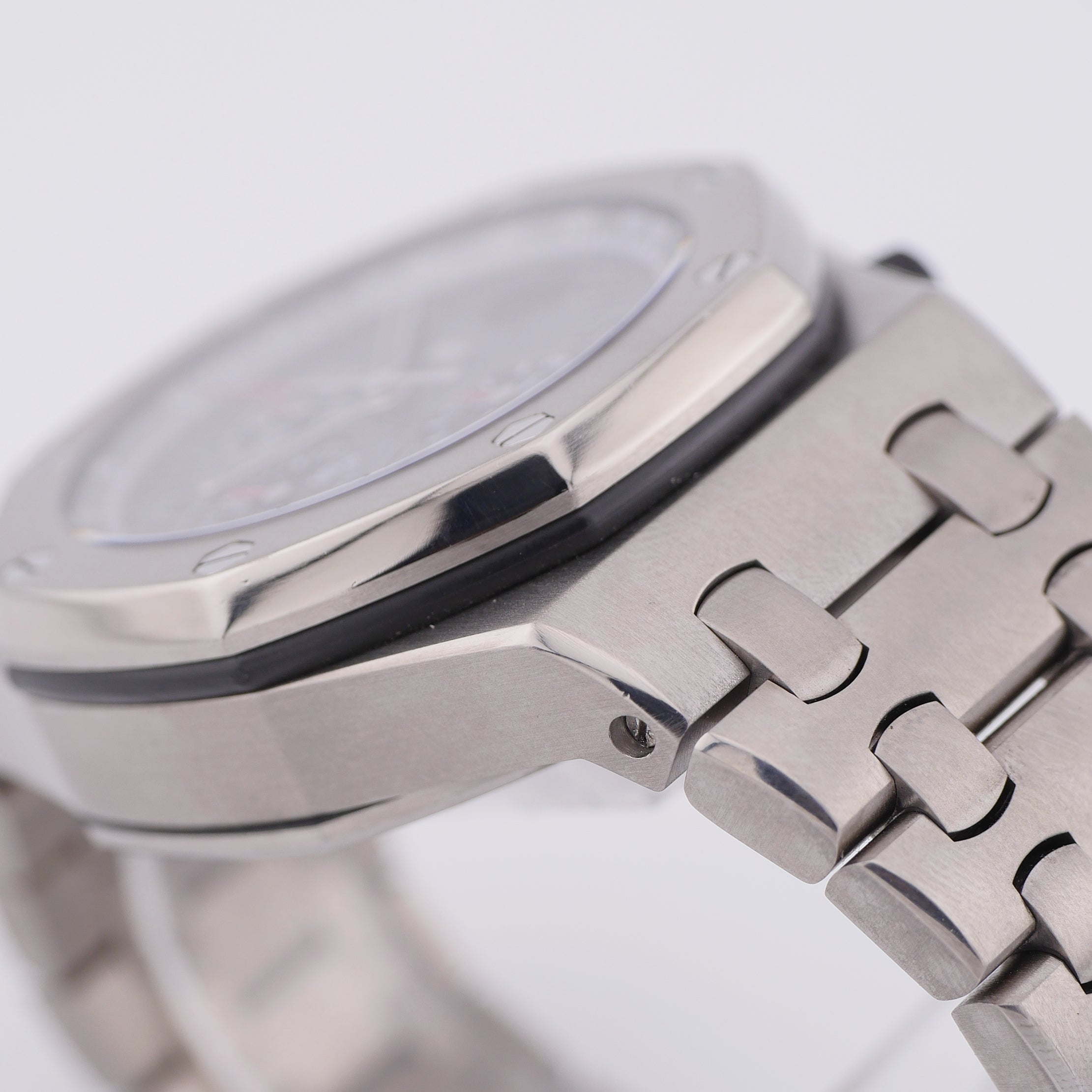 Audemars Piguet Royal Oak Offshore Chronograph Titanium 26170TI.OO.1000TI.01 - 2013