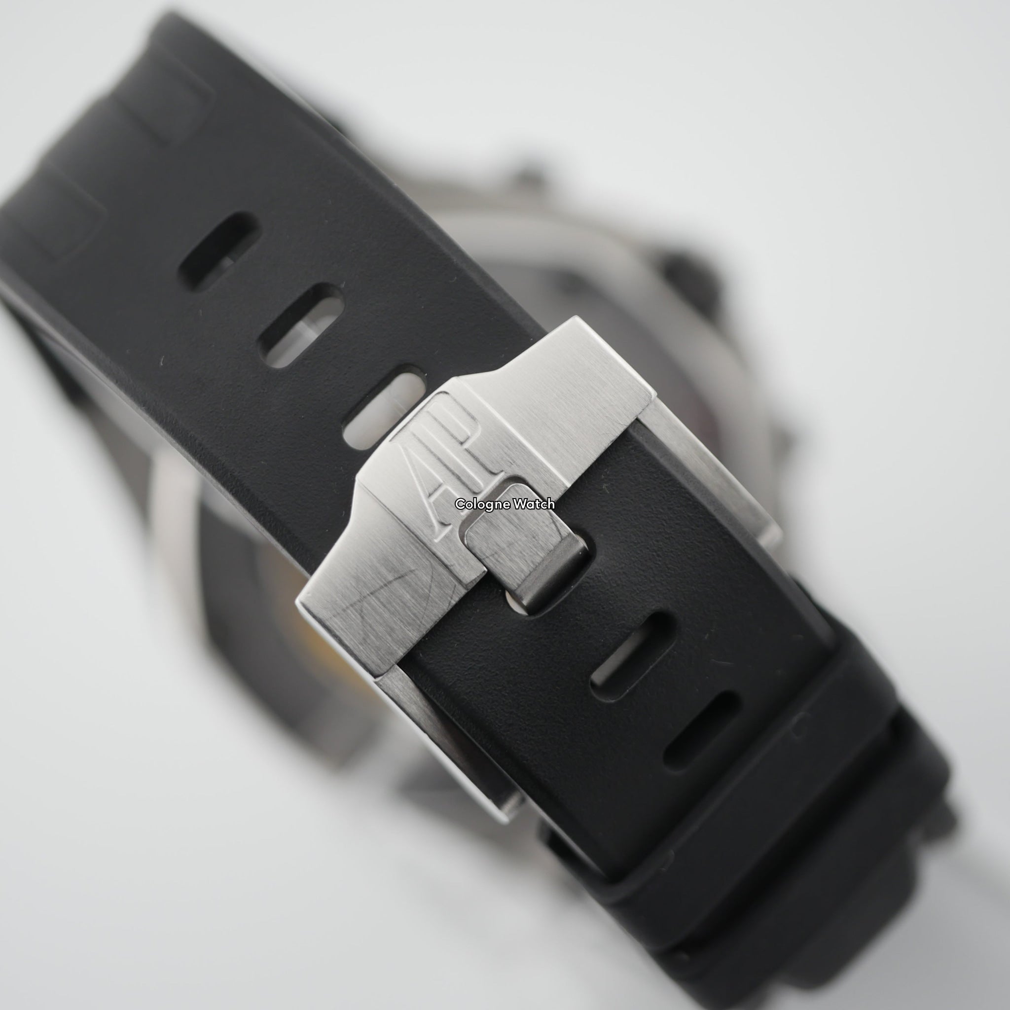 Audemars Piguet Royal Oak Offshore Stahl "Elephant" 26470ST.OO.A104CR.01 - 2017