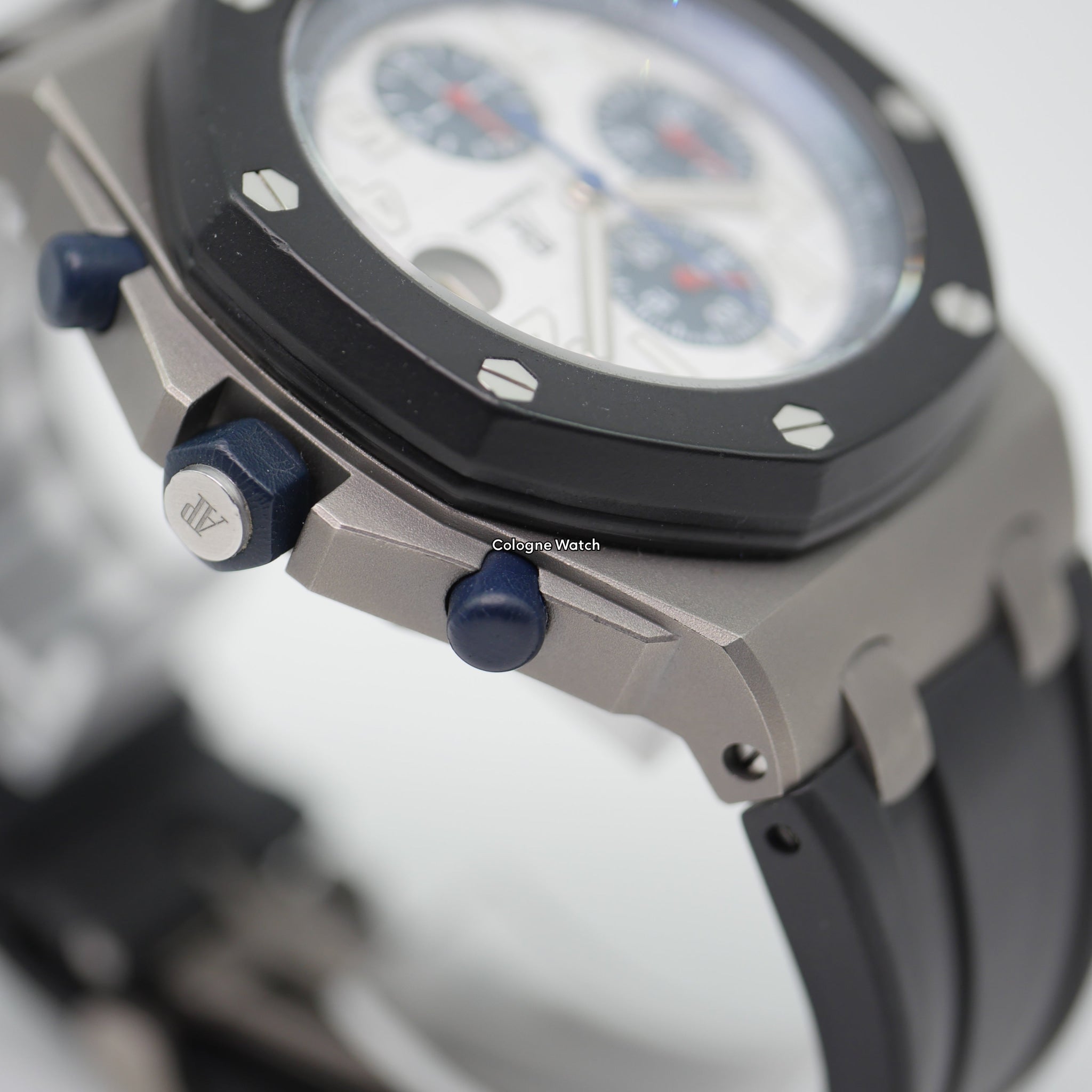 Audemars Piguet Royal Oak Offshore "National Classic" Titanium 26279IK.GG.D002CA.01 - 2007