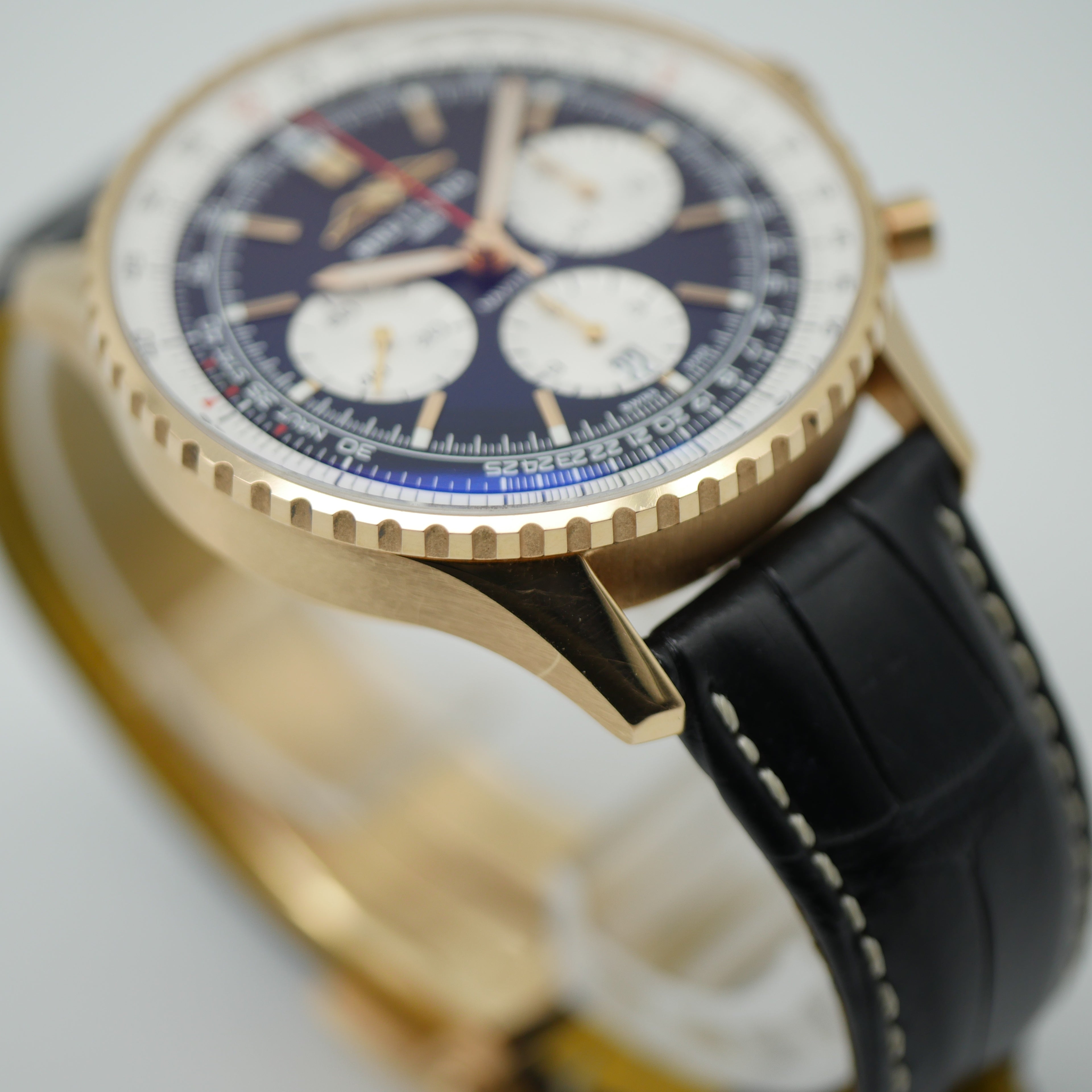 Breitling Navitimer B01 Chronograph 43 Roségold 2022 - RB0138