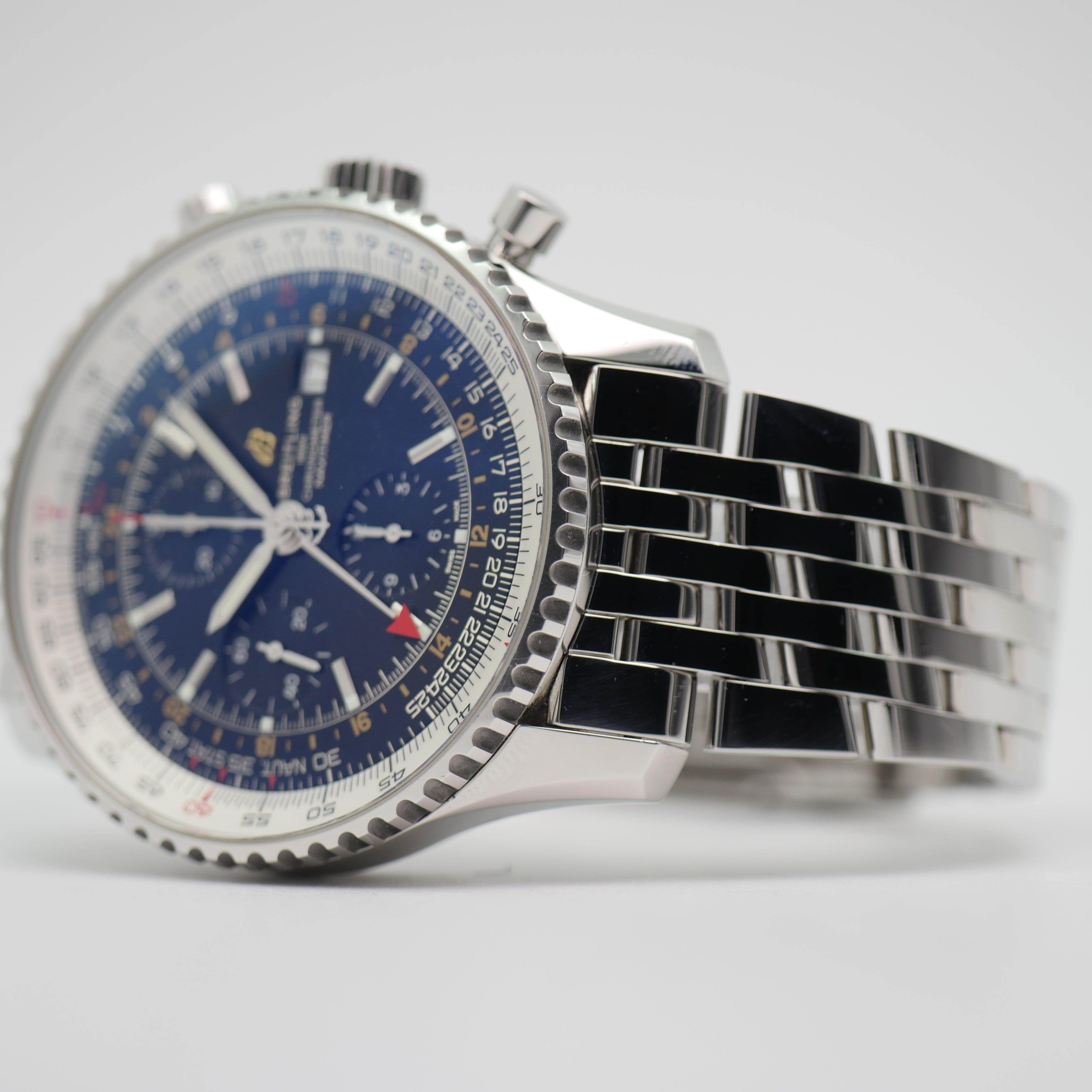 Breitling Navitimer World Steel A2432212 - 2013