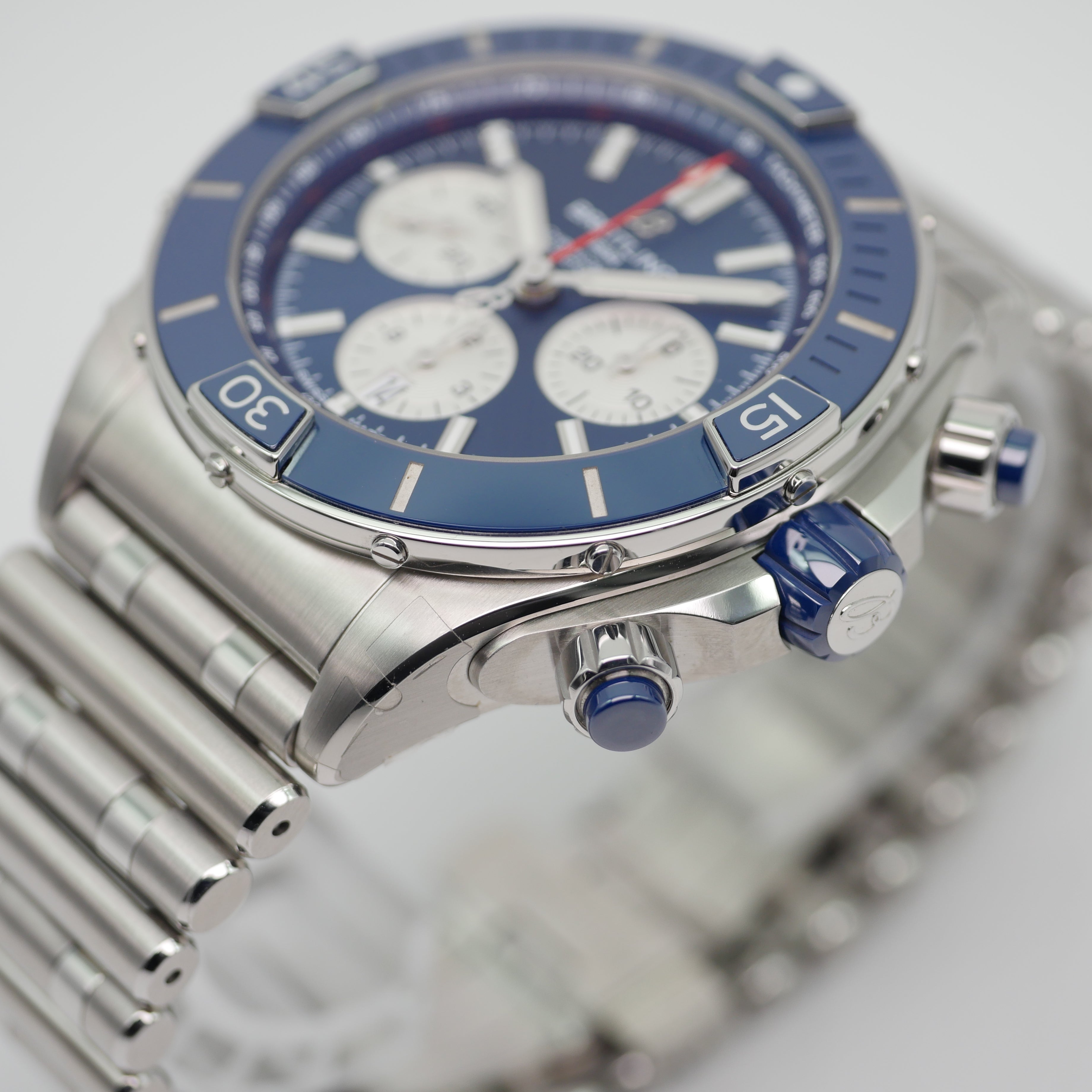 Breitling Super Chronomat B01 44 Chronograph Stahl AB0136161C1A1 - 2023