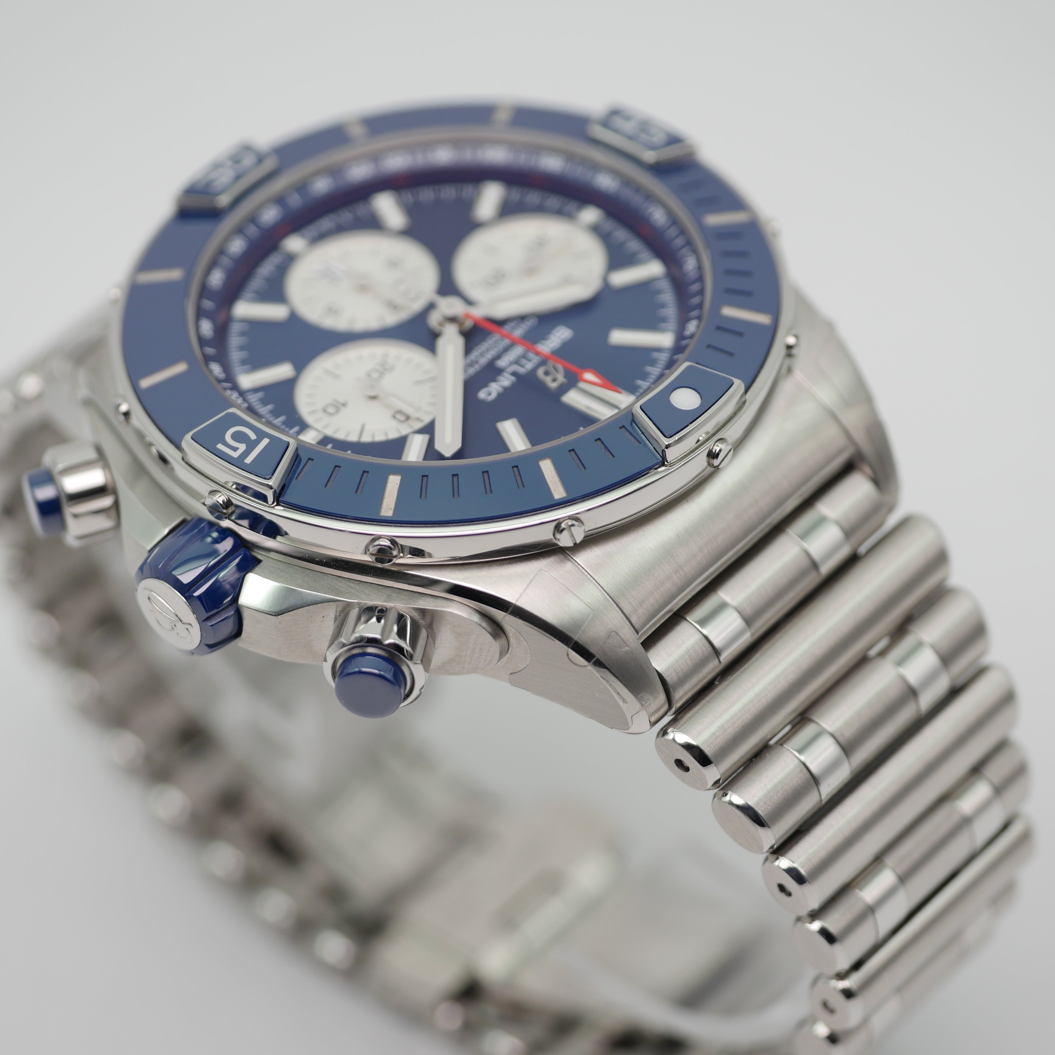 Breitling Super Chronomat B01 44 Chronograph Stahl AB0136161C1A1 - 2023