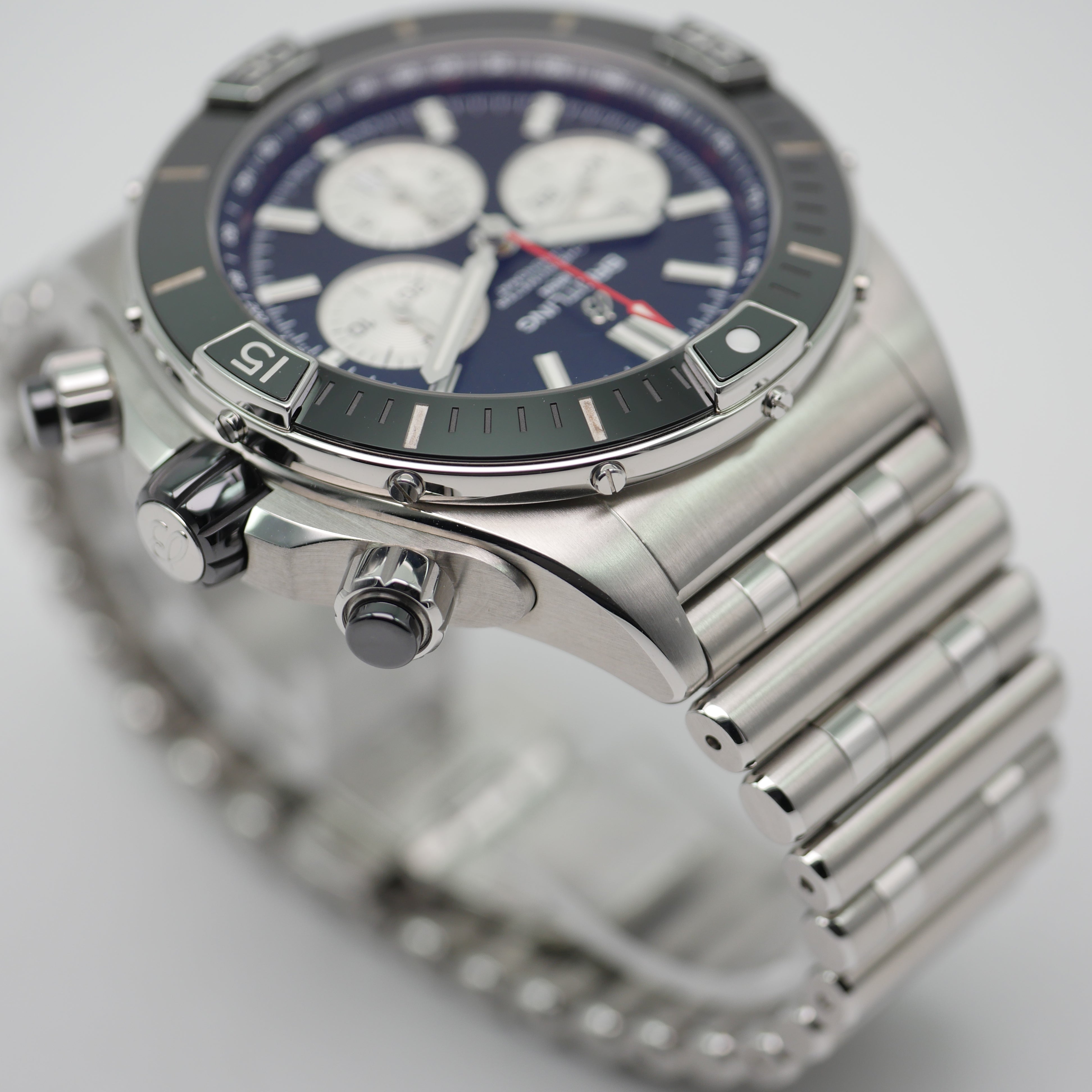 Breitling Super Chronomat B01 44 Chronograph Stahl AB0136 - 2022