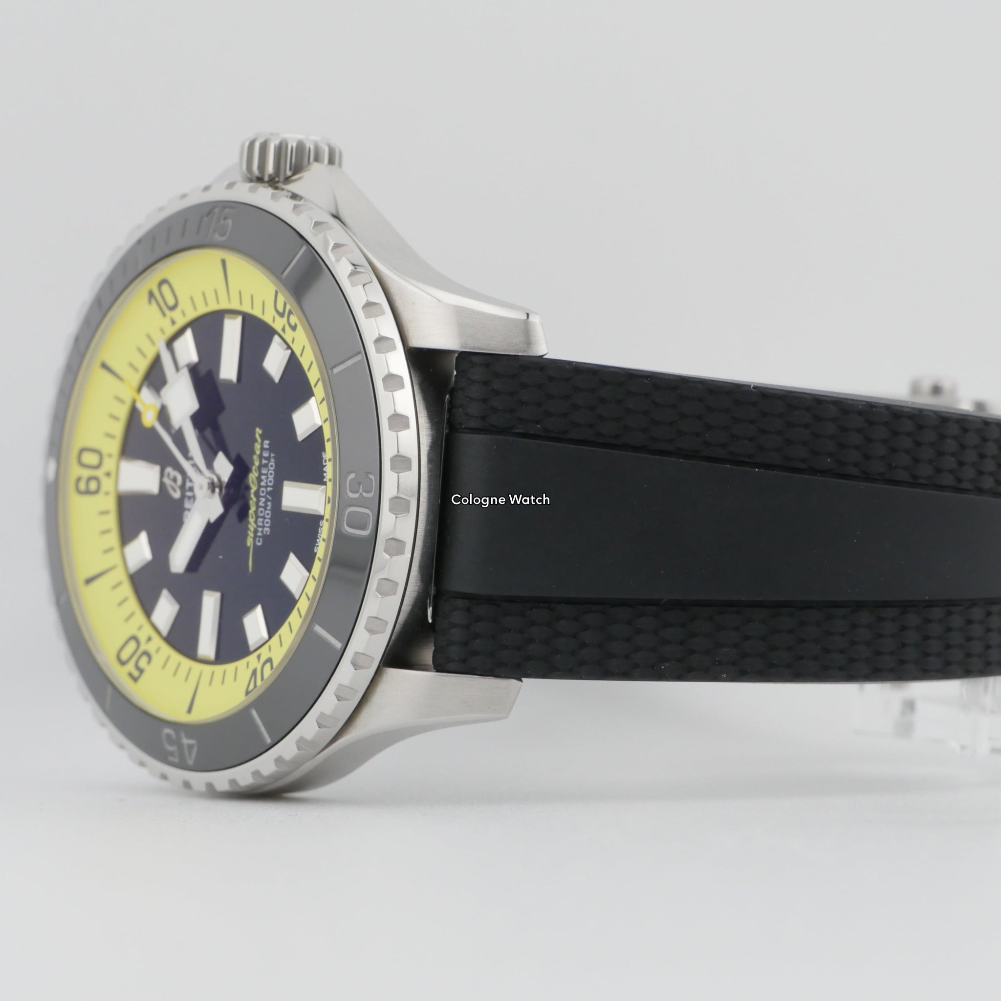 Breitling SuperOcean Automatic 44 Stahl A173762A1B1S1 - 2024