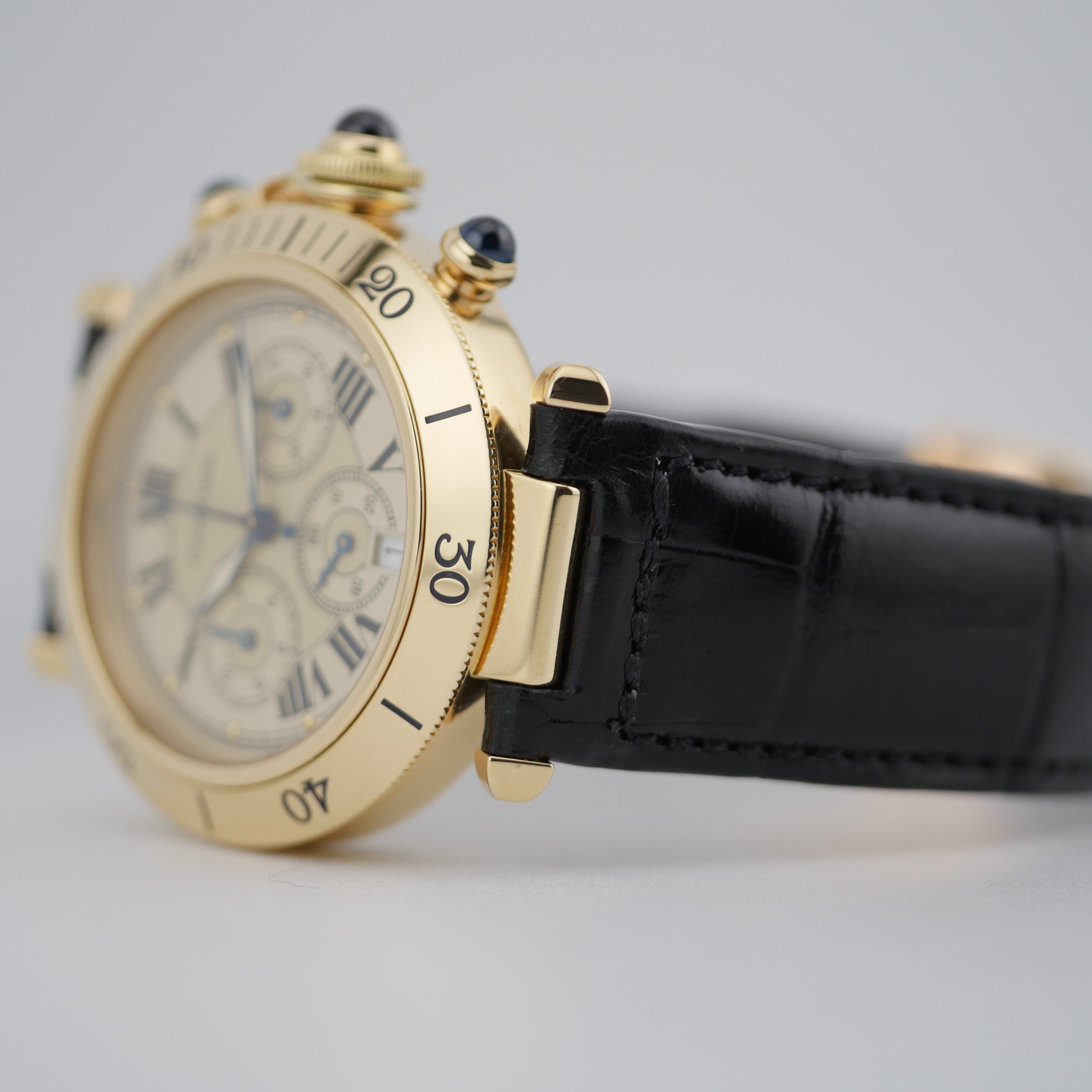 Cartier Pasha Chronograph Gelbgold 2111