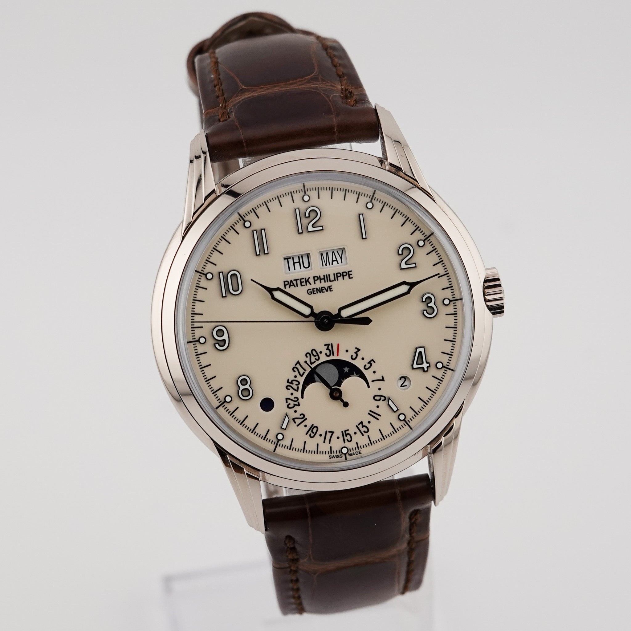 Patek Philippe Perpetual Calendar White Gold 5320G-001 - 2022