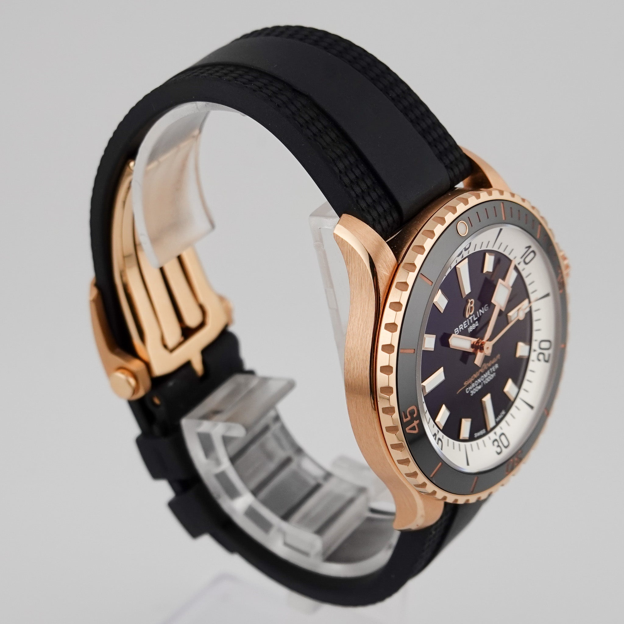Breitling Super Ocean 42 - R17375 - 2021
