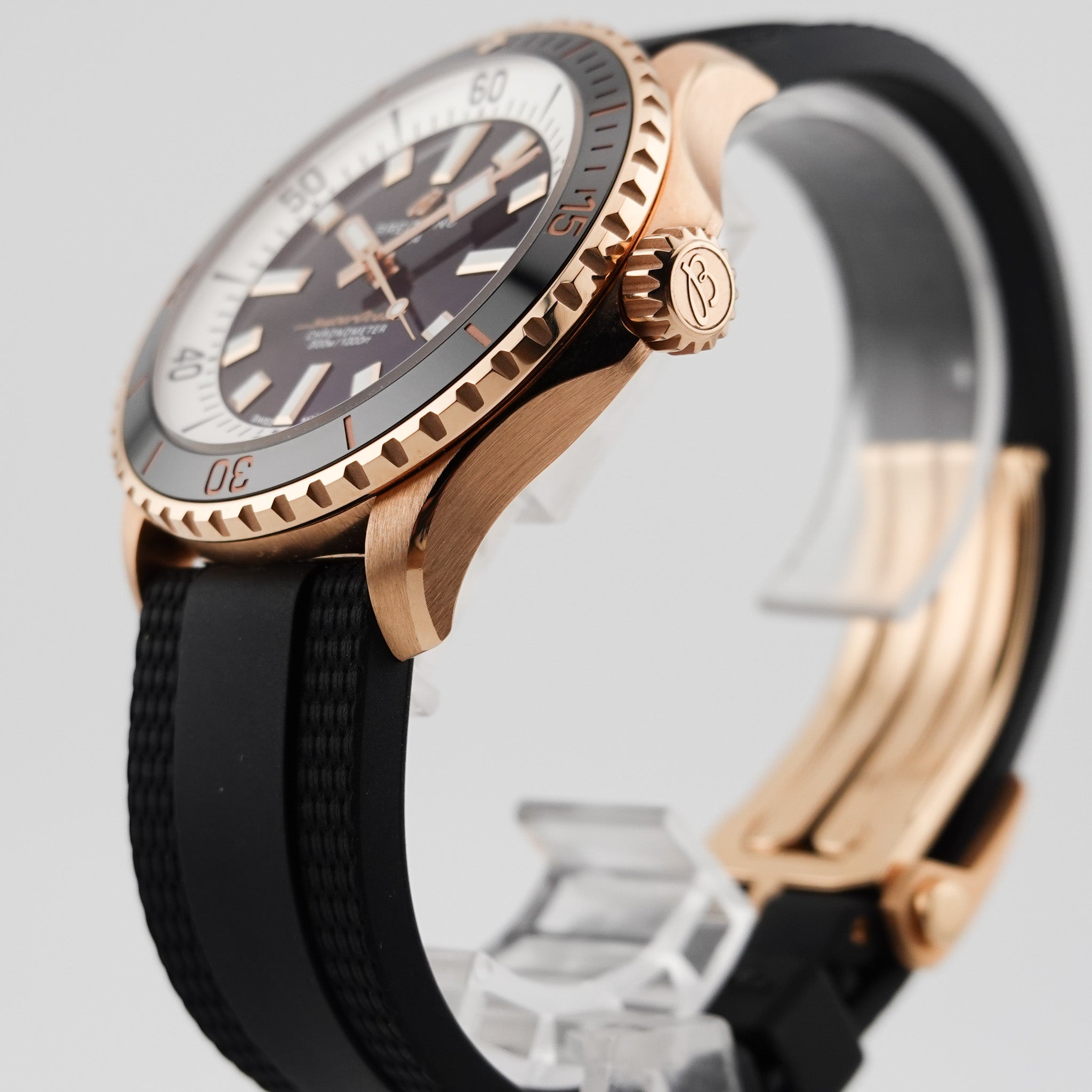 Breitling Super Ocean 42 - R17375 - 2021
