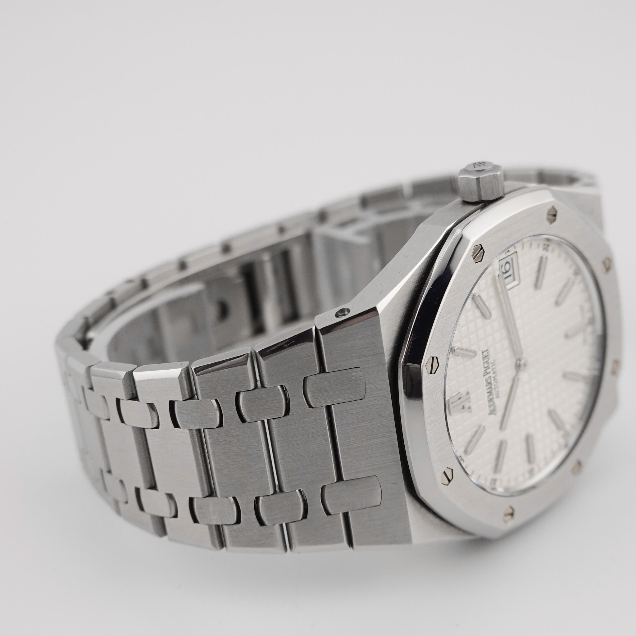 Audemars Piguet Royal Oak ''Jumbo'' Extra-Thin Steel 15202ST ''Unworn''