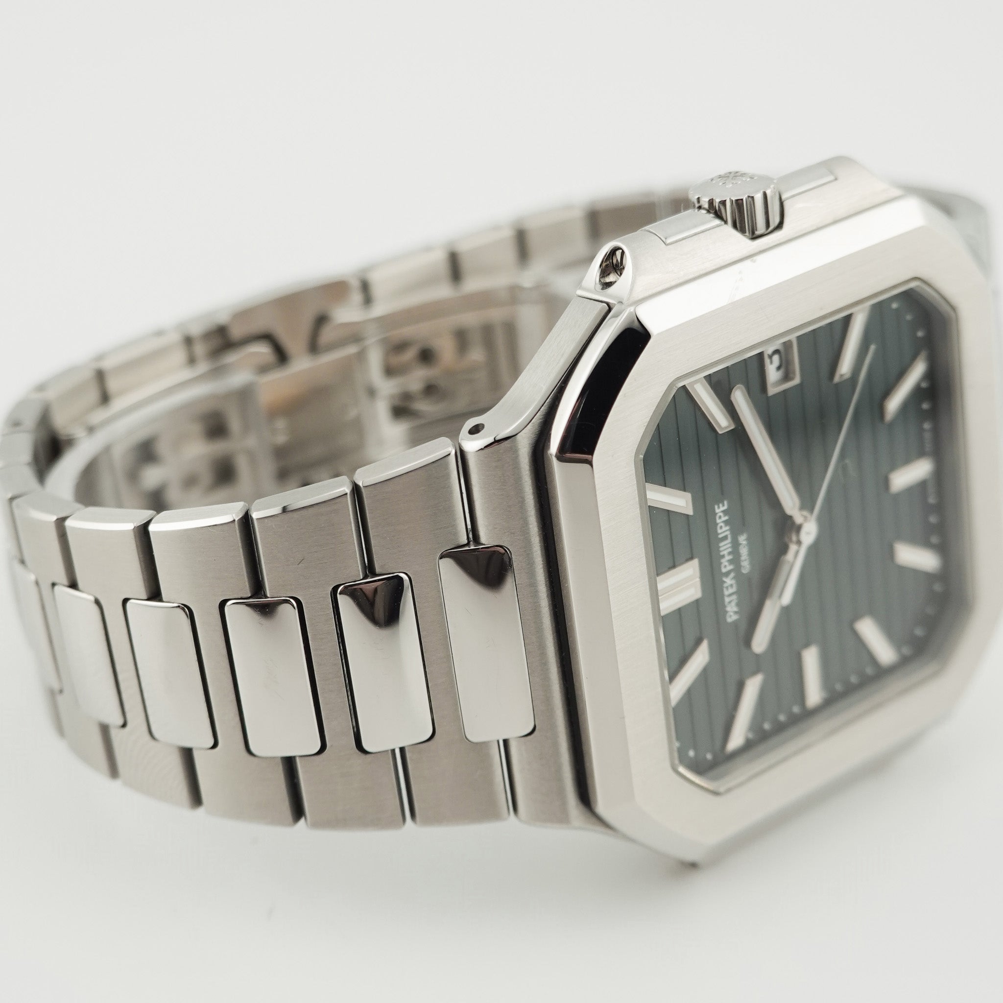 Patek Philippe Cubitus Stahl 5821/1A - 2024