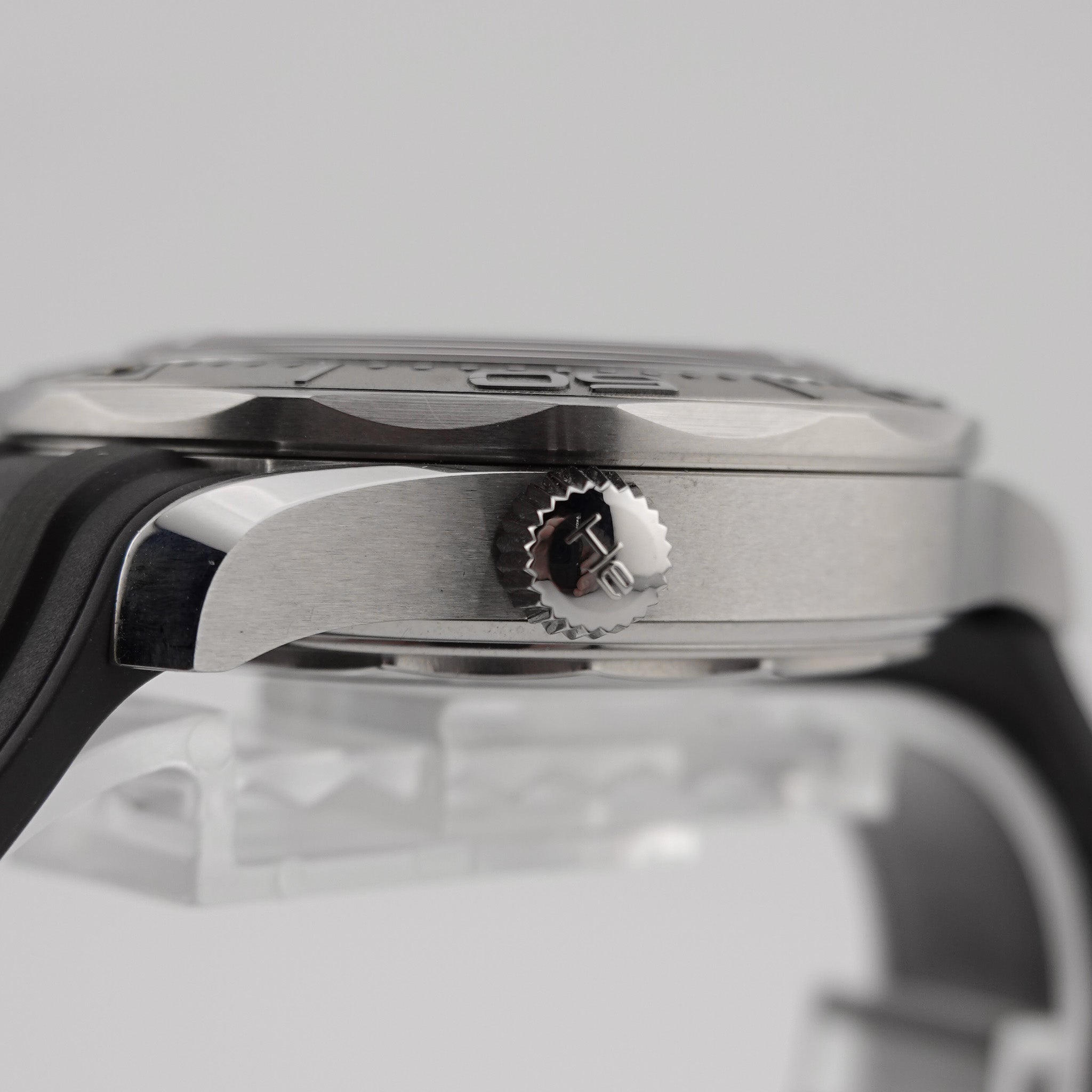 Omega Seamaster Diver 300M - 210.32.42.20.06.002 - 2026