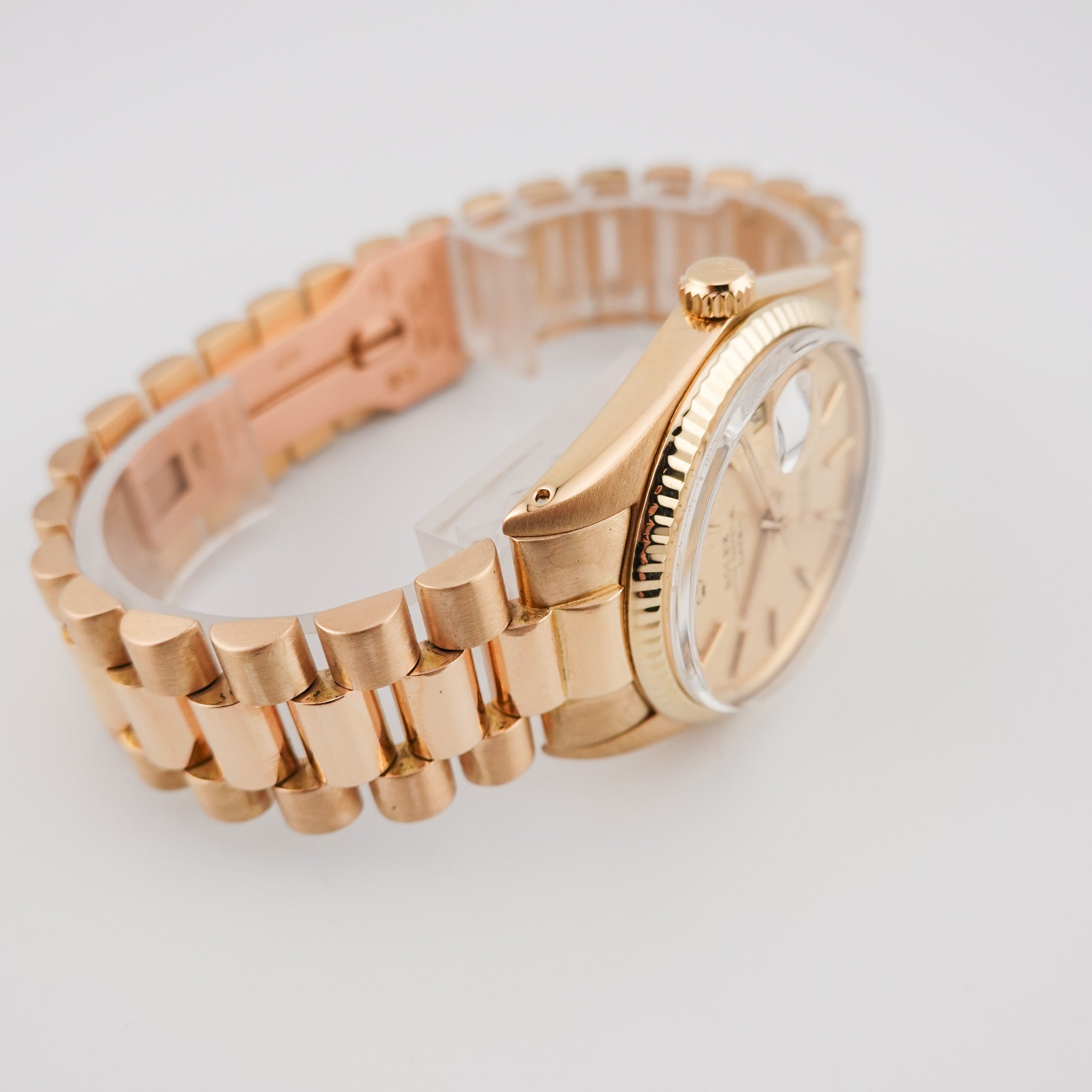 Rolex Oyster Perpetual Date Gelbgold - 1503