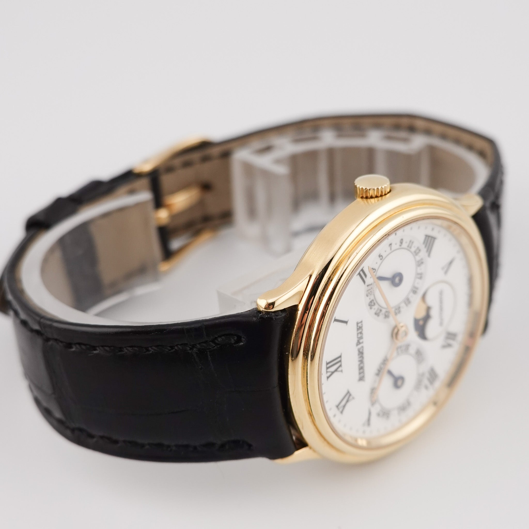 Audemars Piguet Day Date Moonphase - 25589BA