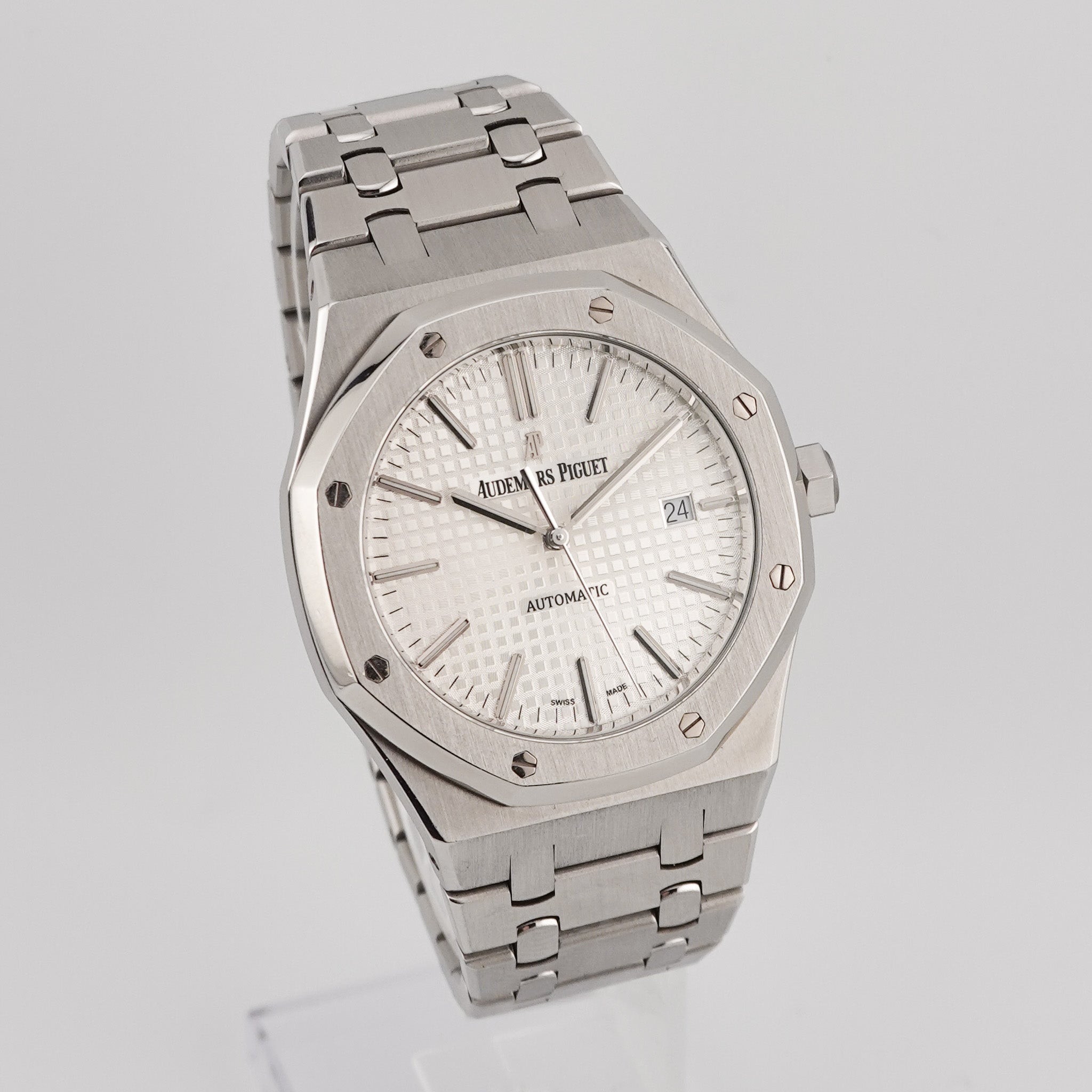 Audemars Piguet Royal Oak 15400ST.OO.1220ST.02 only watch