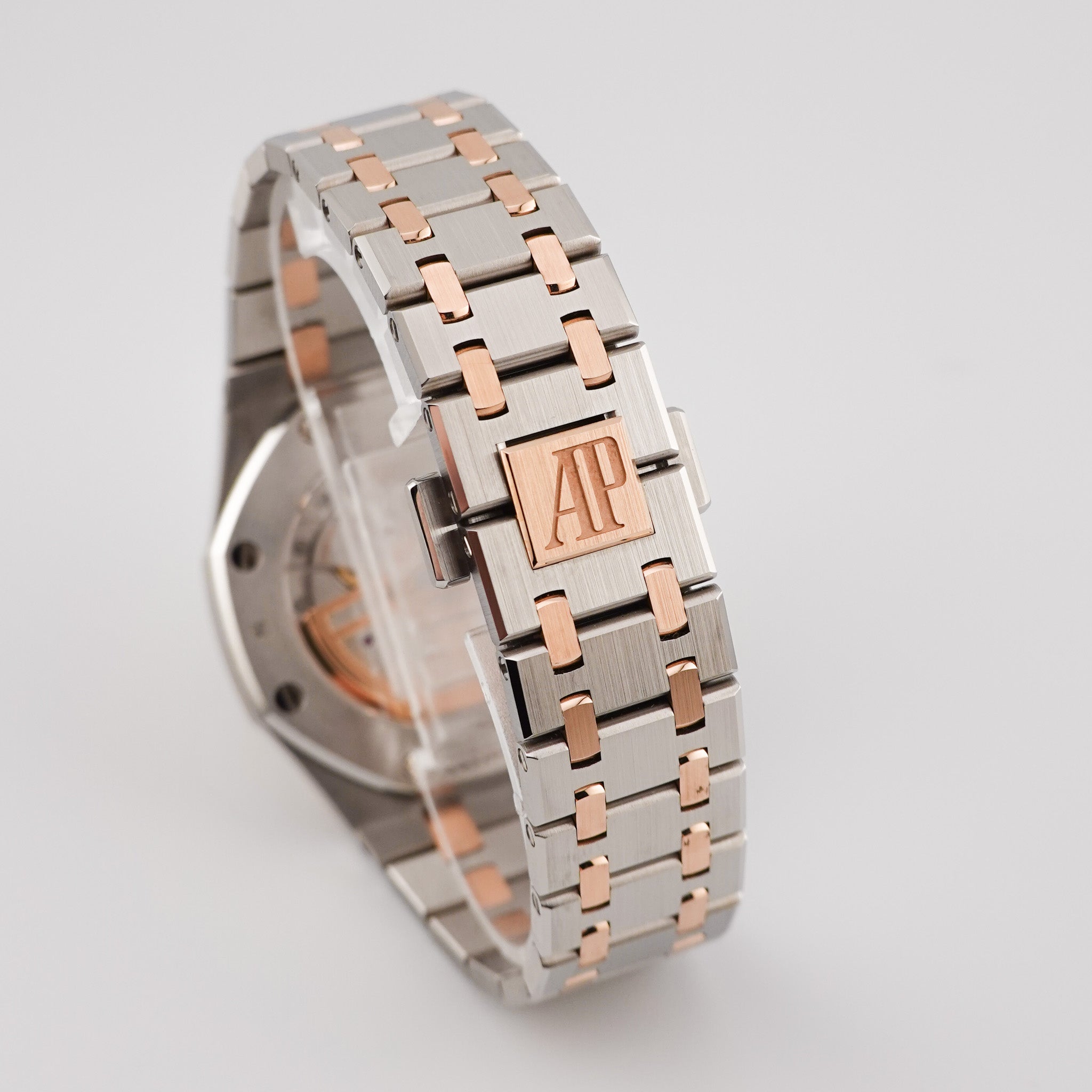 Audemars Piguet Royal Oak 15550SR.OO.1356SR.02 - 2023