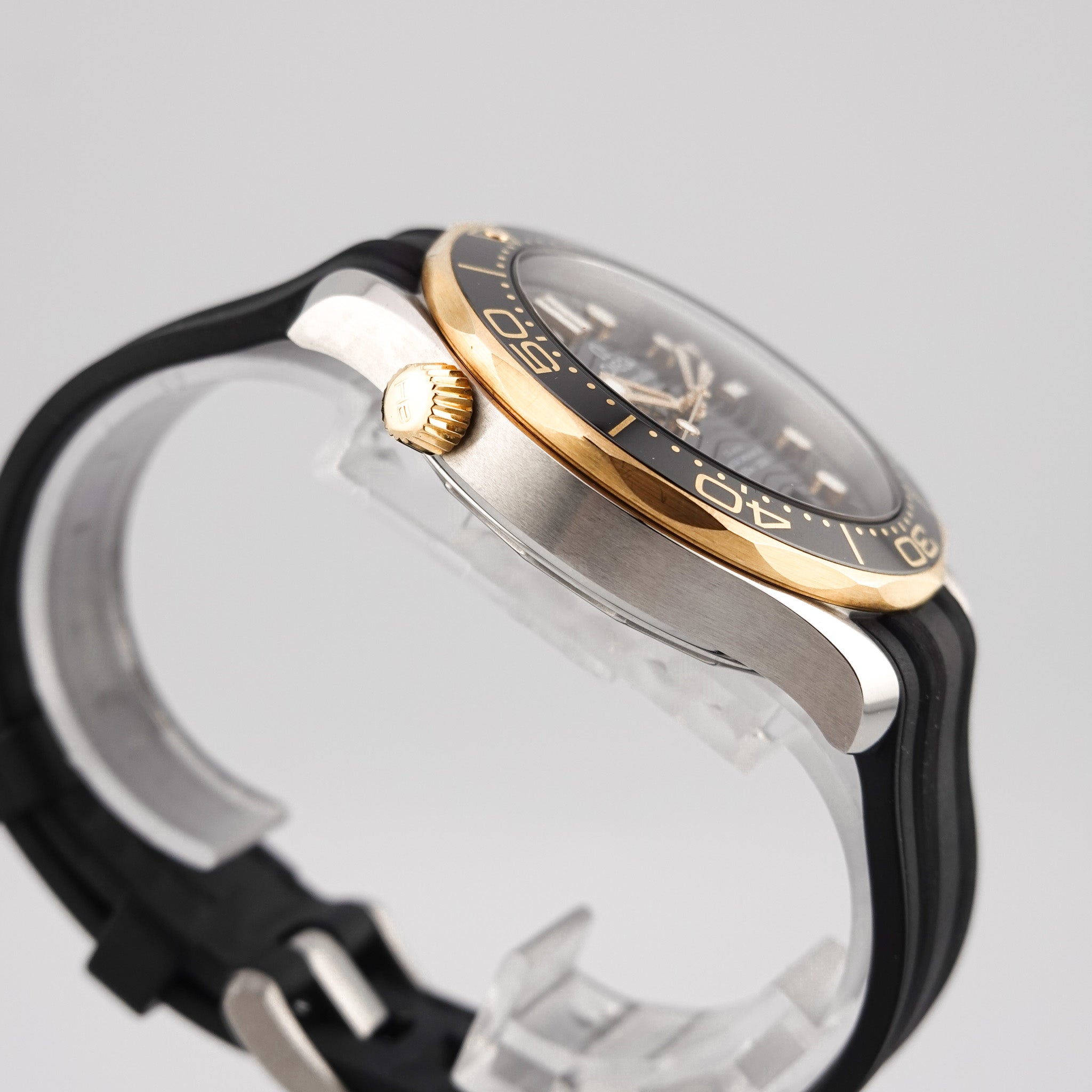 Omega Seamaster Diver 300M Steel 210.22.42.20.01.002 - 2019