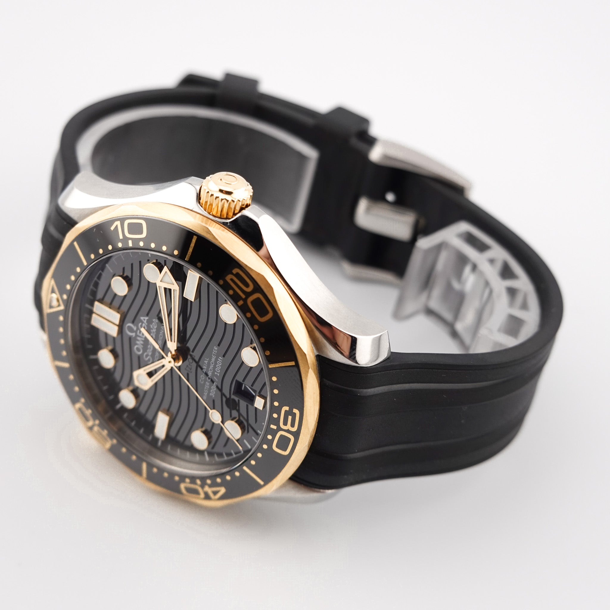 Omega Seamaster Diver 300M Steel 210.22.42.20.01.002 - 2019