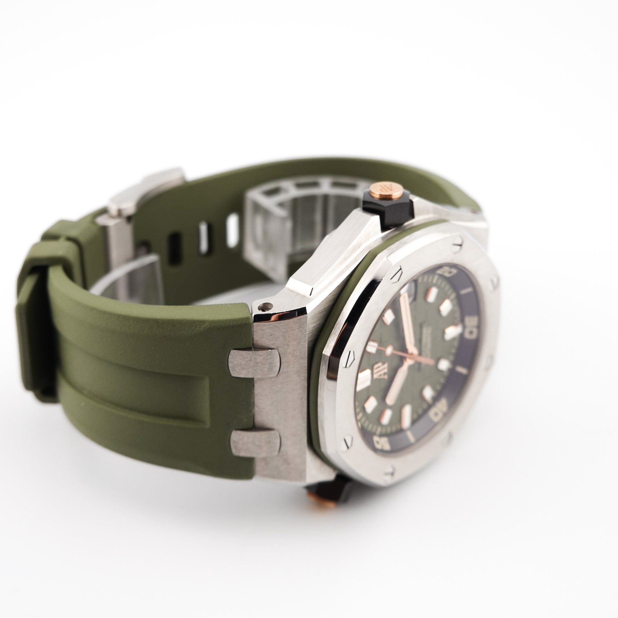 Audemars Piguet Royal Oak Offshore Diver Ceramic 15707CE.OO.A002CA.01 - 2015