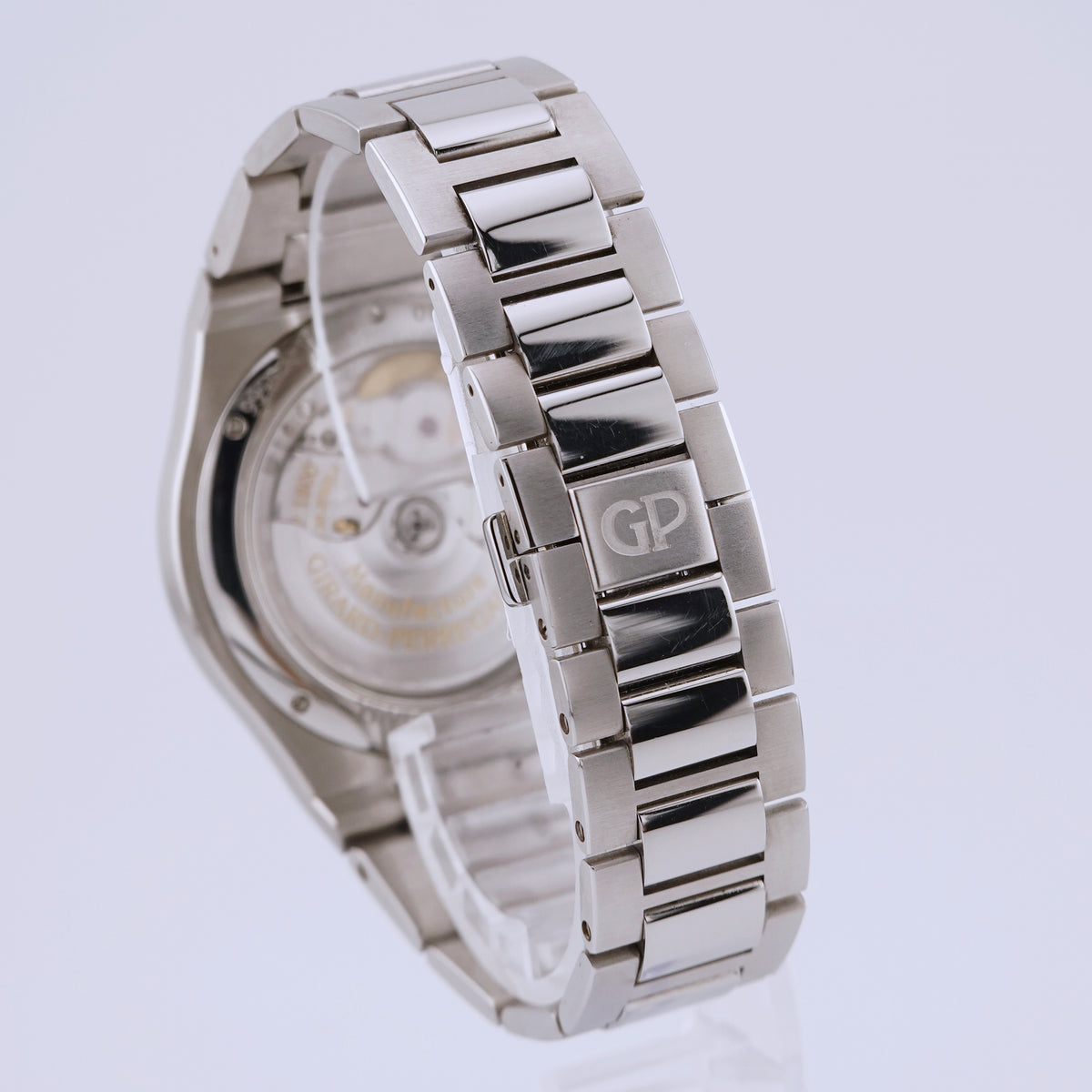 Girard Perregaux Laureato 81010-11-431-11A - 2021