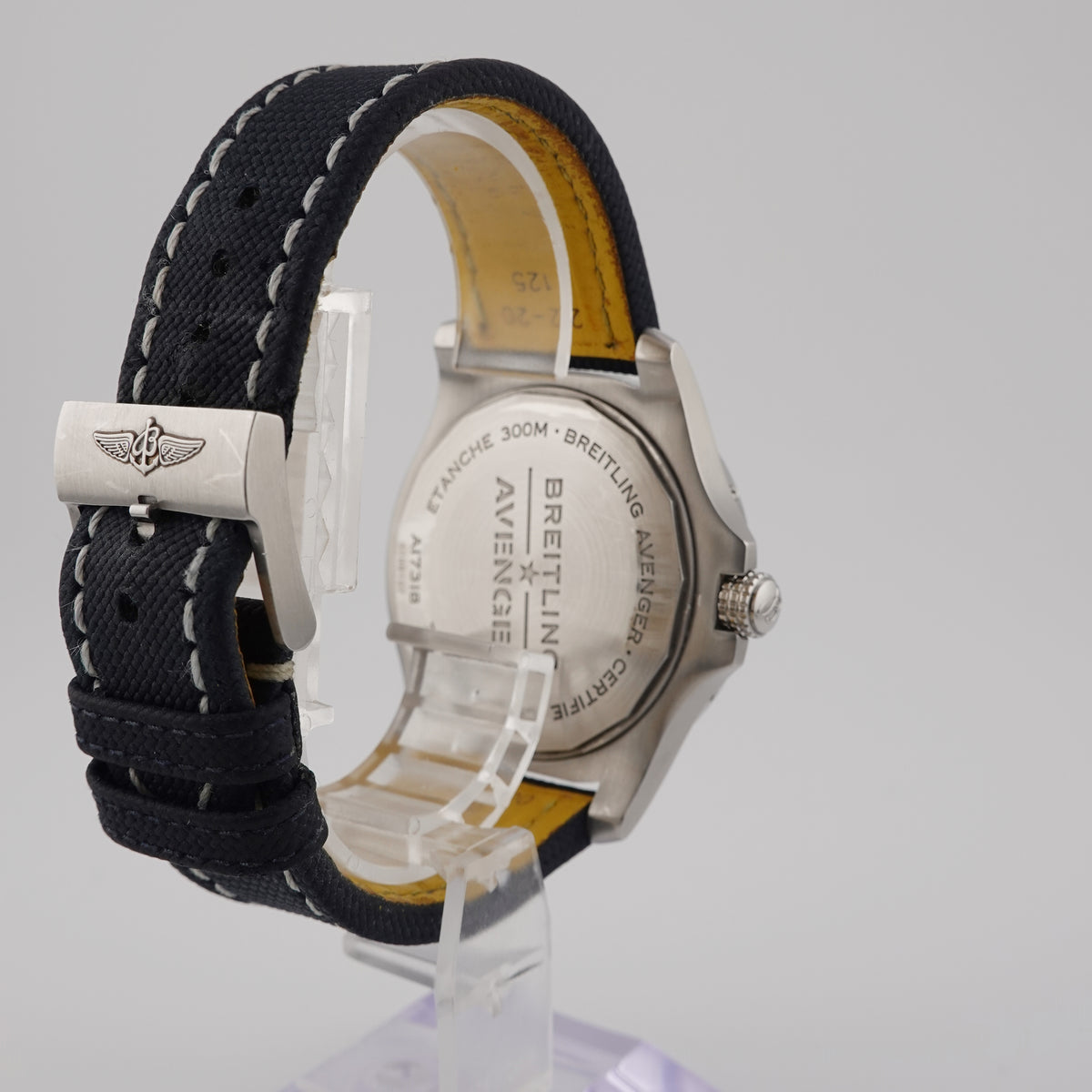 Breitling Avenger A17318