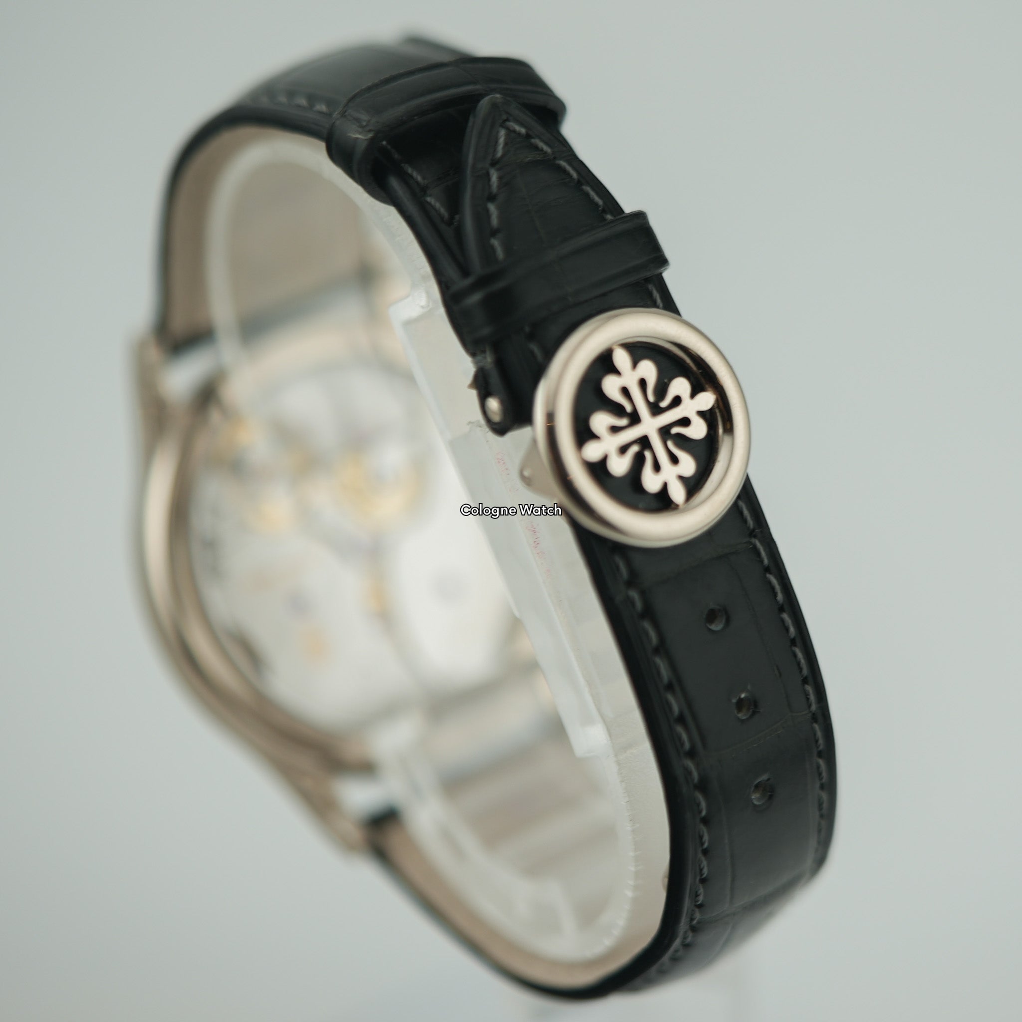 Patek Philippe Calatrava 6119G - 2022 + Calatrava Faltschließe