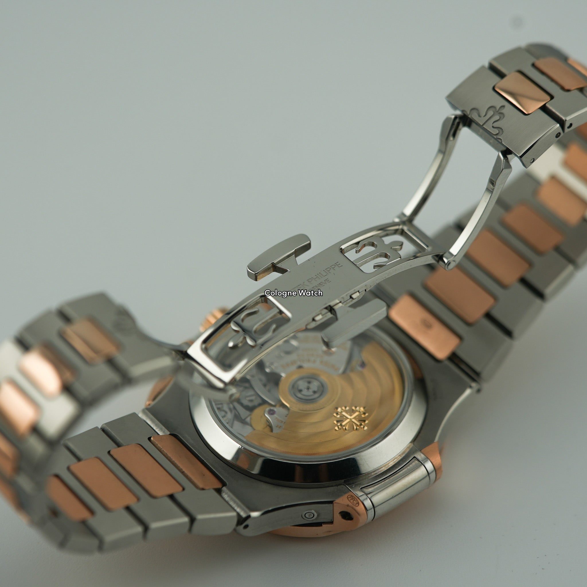 Patek Philippe Nautilus Stahl/Gold 5980/1AR - 2022 New Buckle