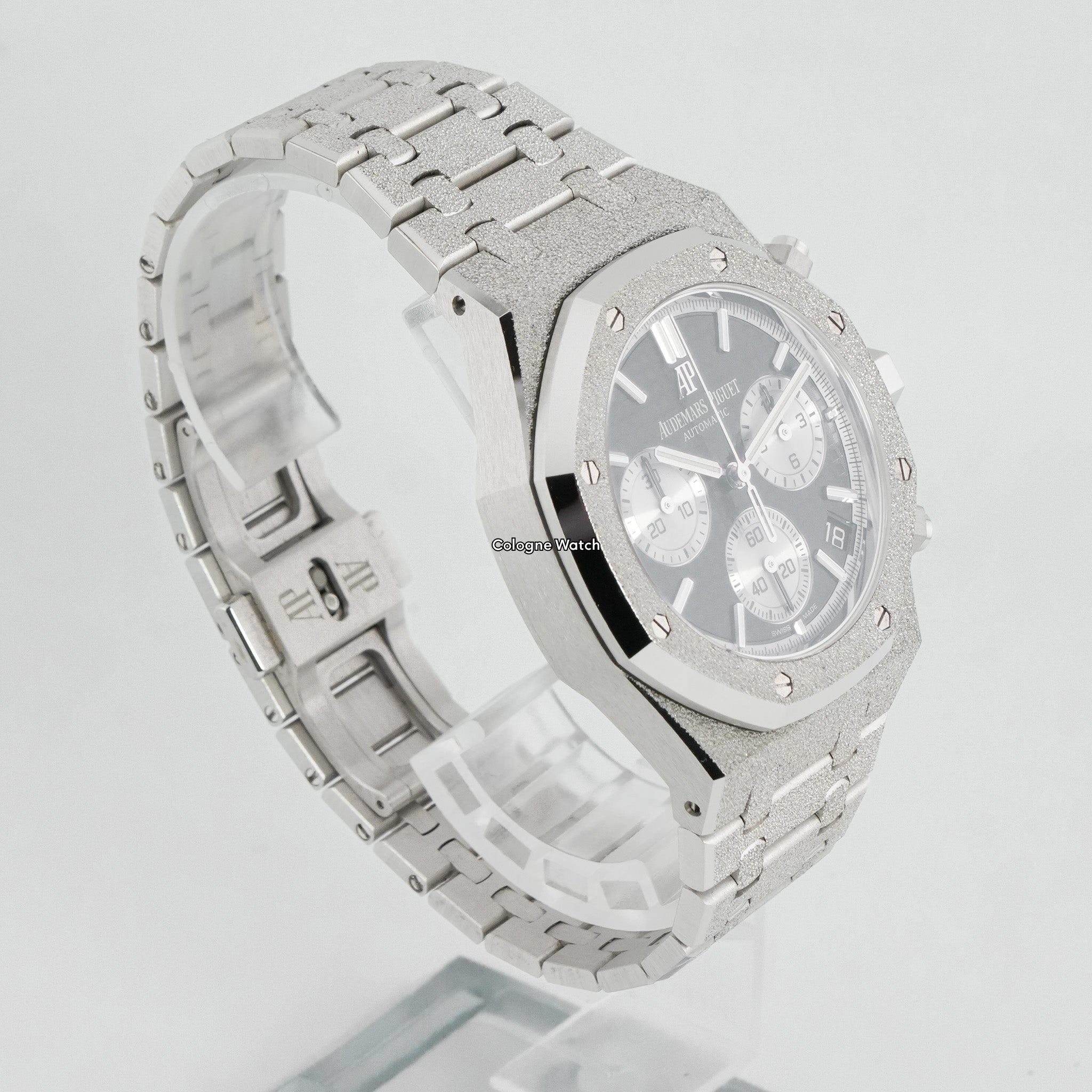 Audemars Piguet Royal Oak Chronograph Frosted White Gold 26239BC.GG - 2022
