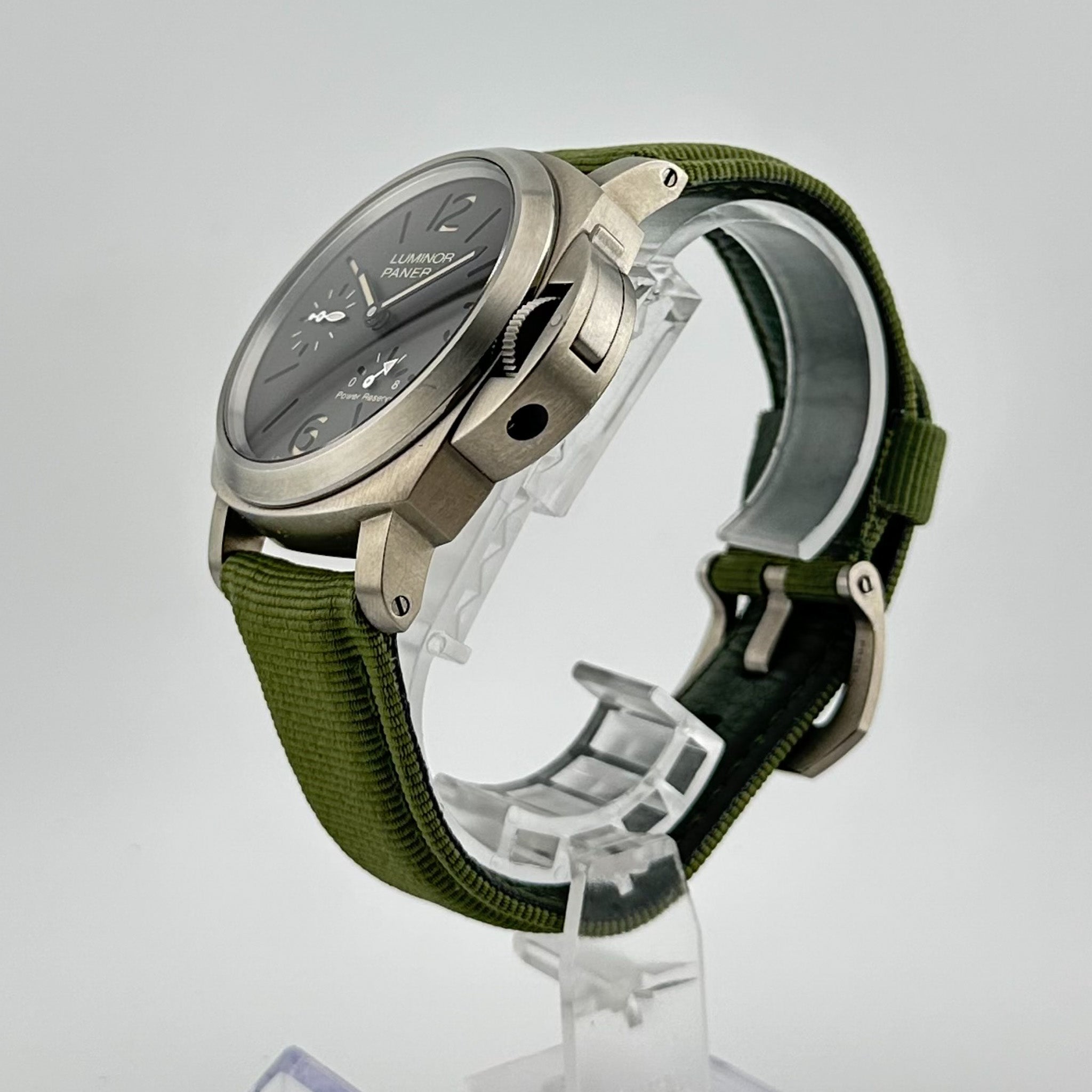 Panerai Luminor - PAM00797 Titan