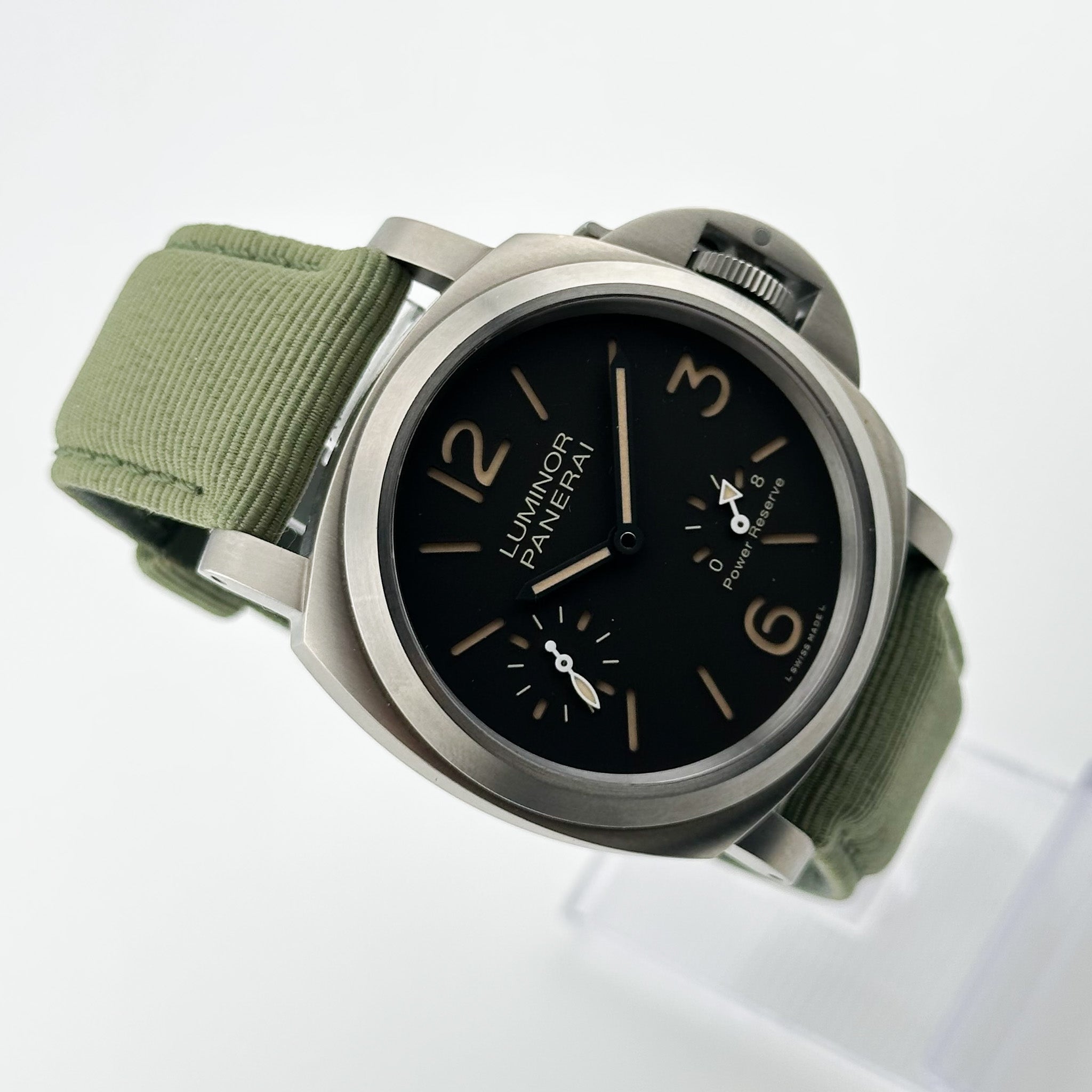 Panerai Luminor - PAM00797 Titan