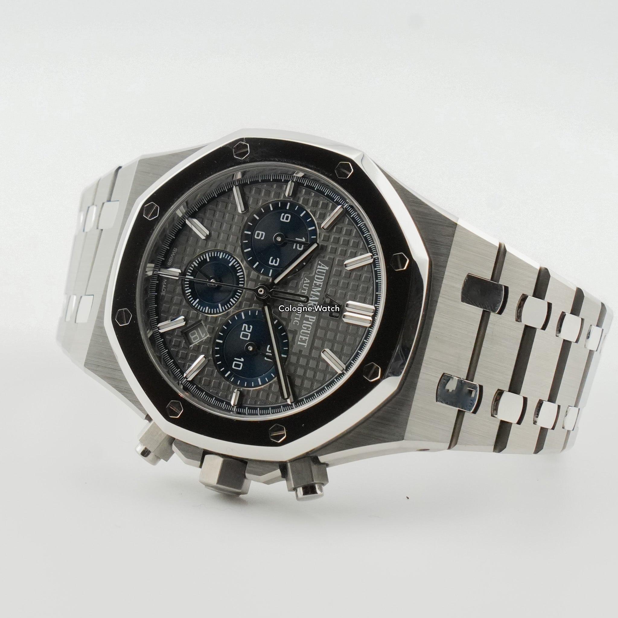 Audemars Piguet Royal Oak Chronograph "20th Anniversary" Titanium Platinum 26331IP.OO.1220IP.01 - 2019