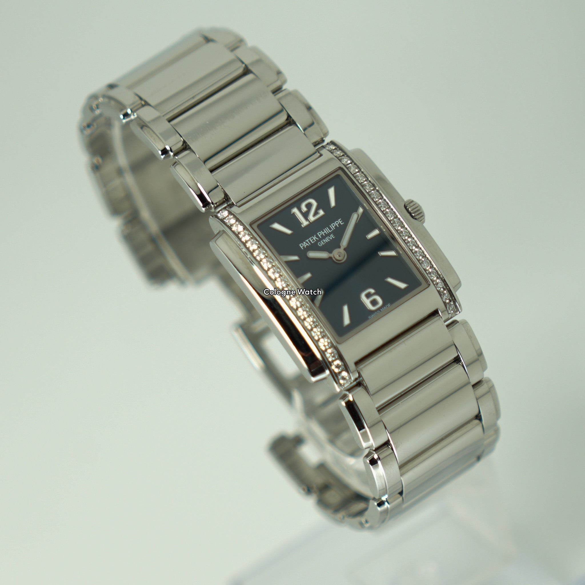 Patek Philippe Twenty~4 - 4910/1200A - 2023