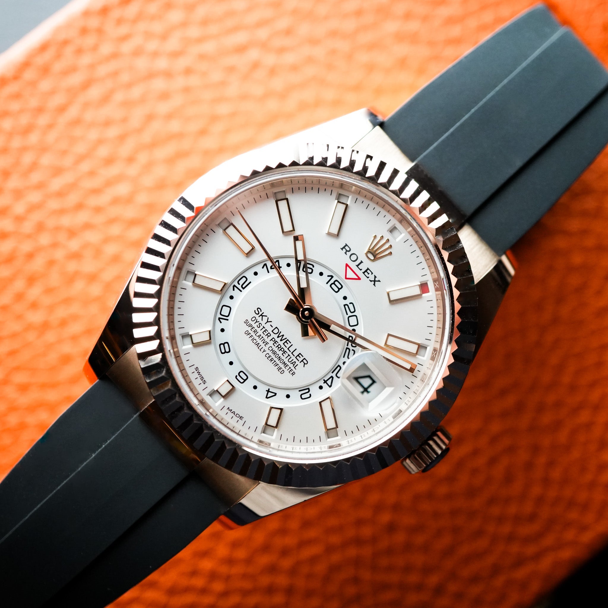 Rolex Sky-Dweller Roségold 326235 - 2020