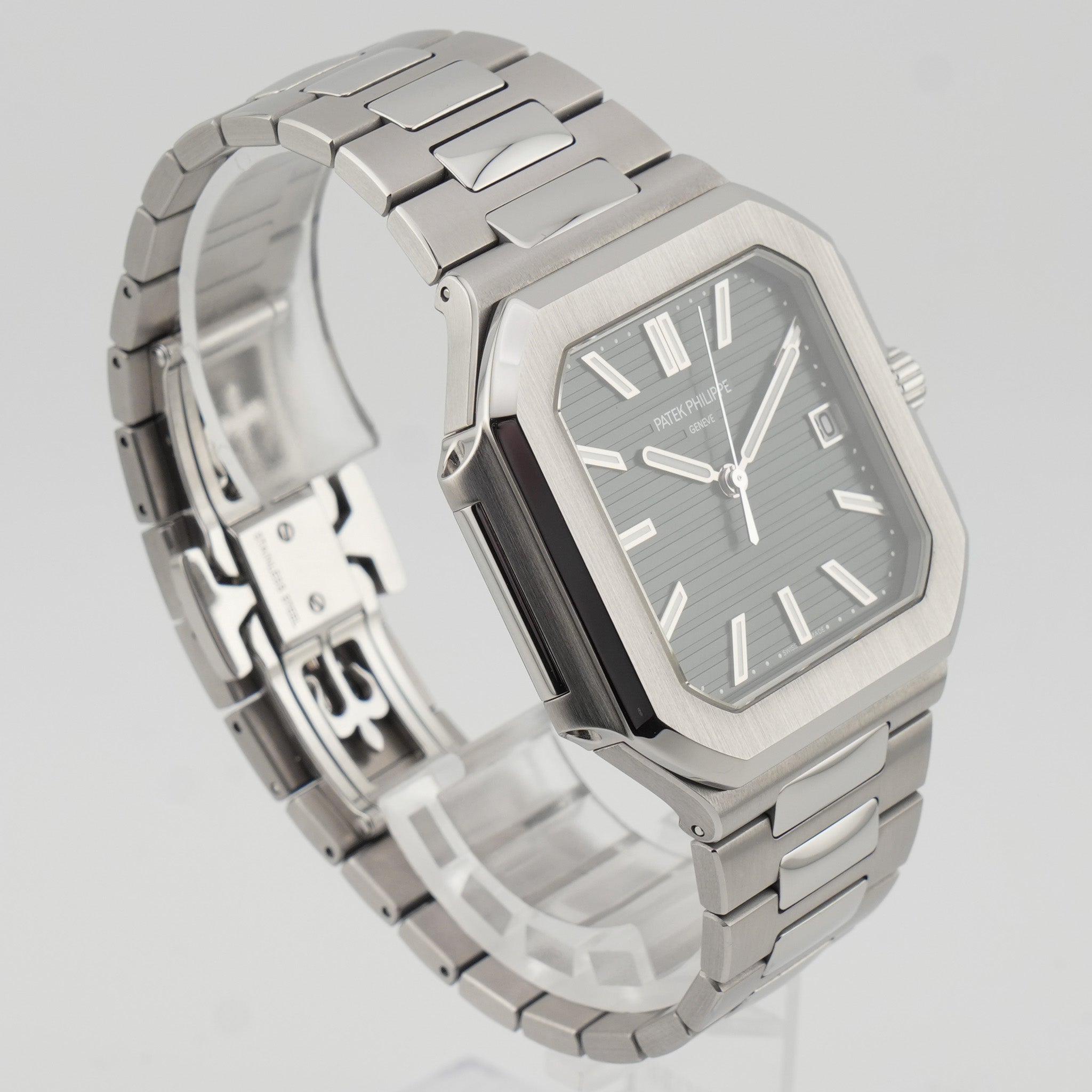 Patek Philippe Cubitus Stahl 5821/1A - 2024