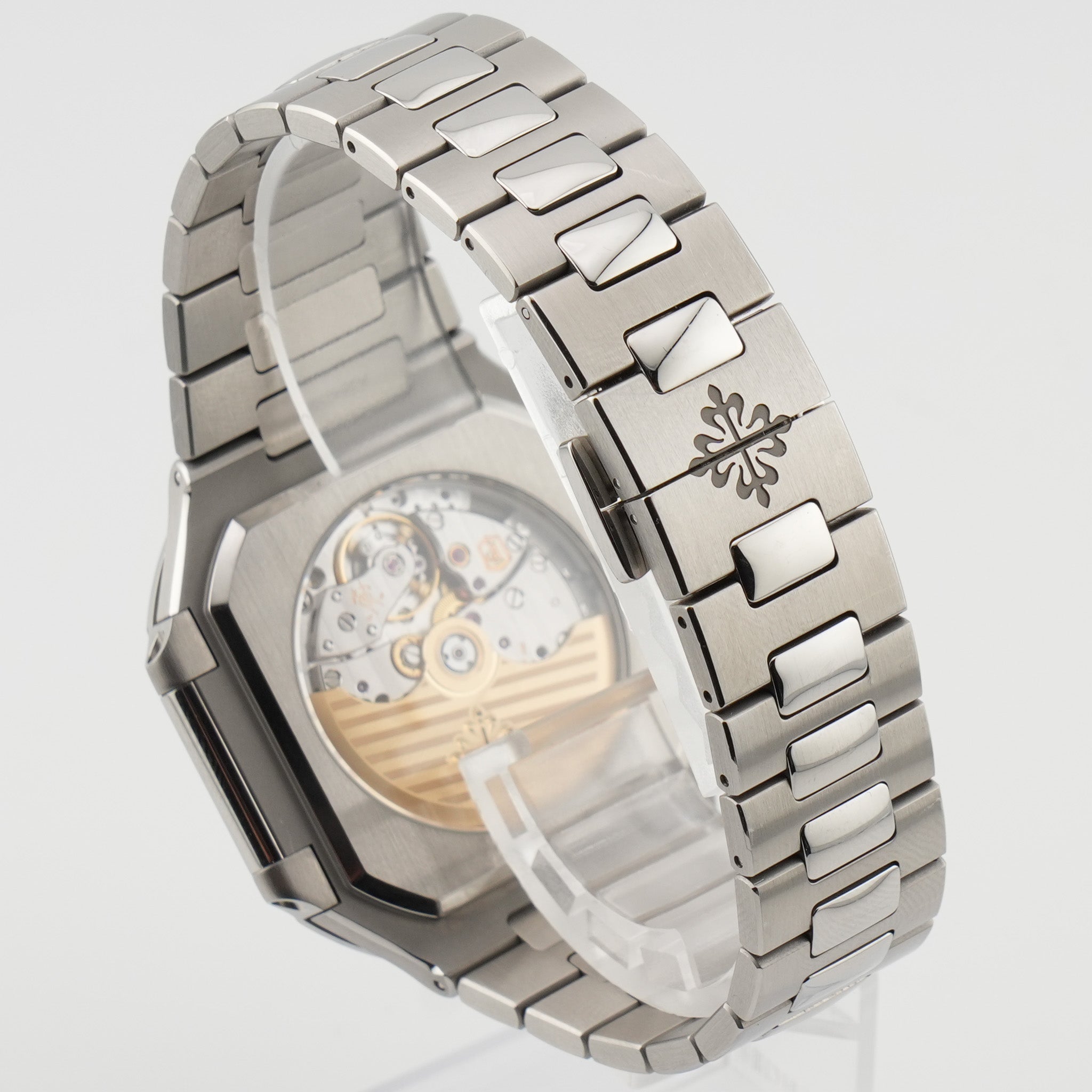 Patek Philippe Cubitus Stahl 5821/1A - 2024