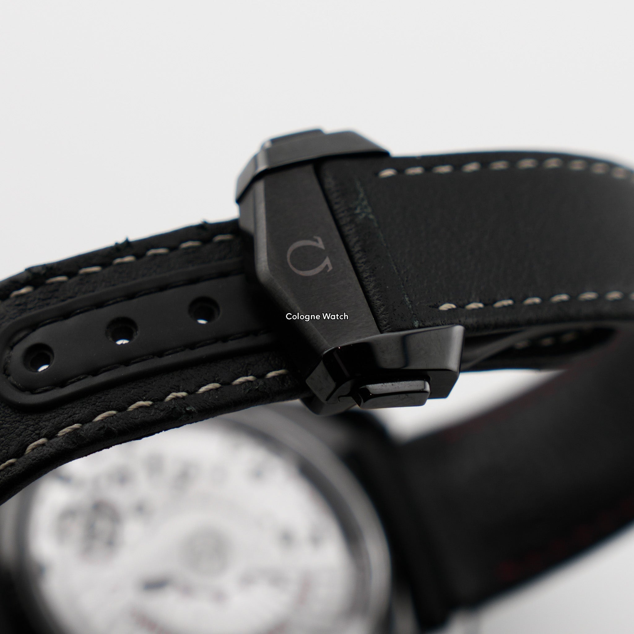 Omega Speedmaster Dark Side Of The Moon - 311924451010