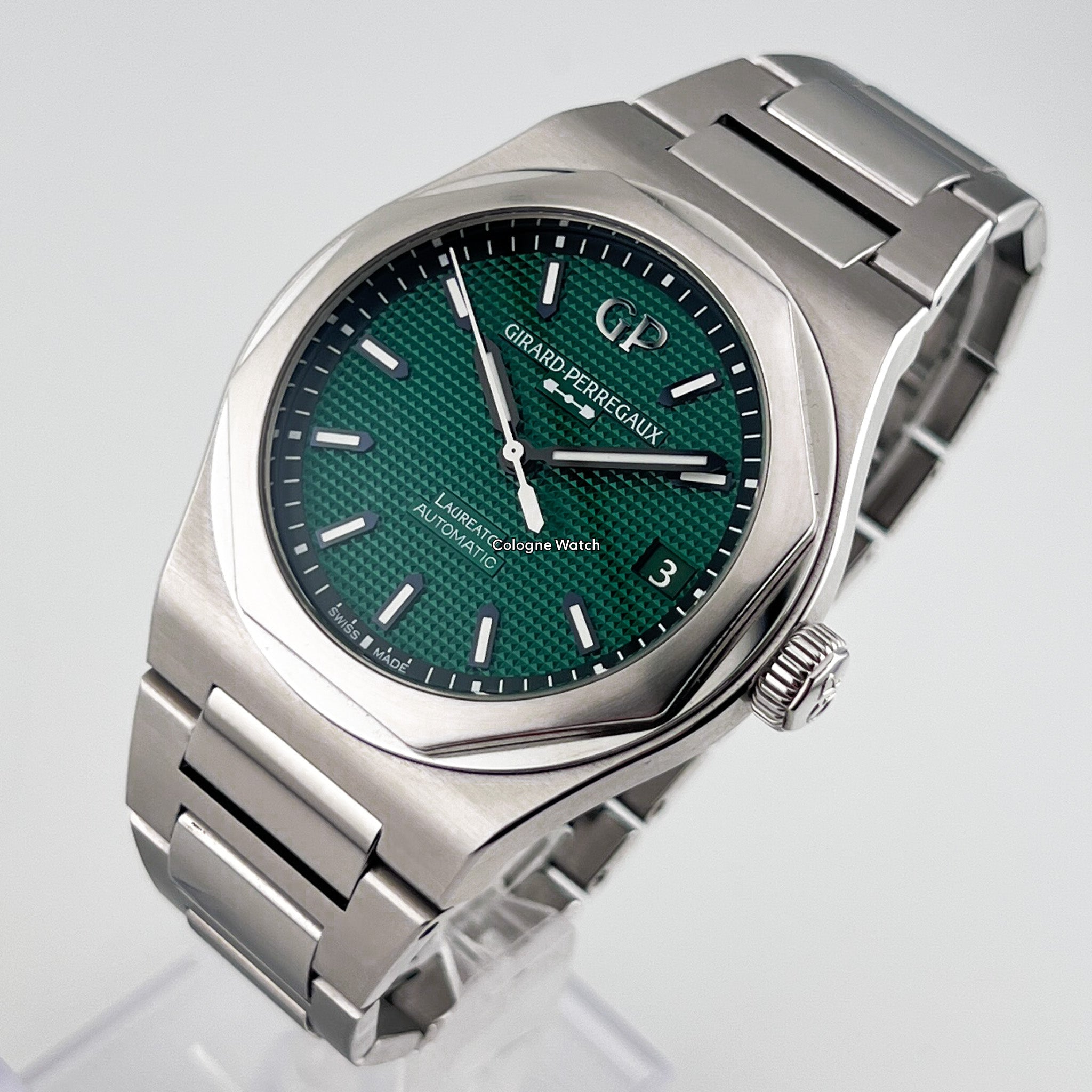 Girard Perregaux Laureato 81010-11 - 2023