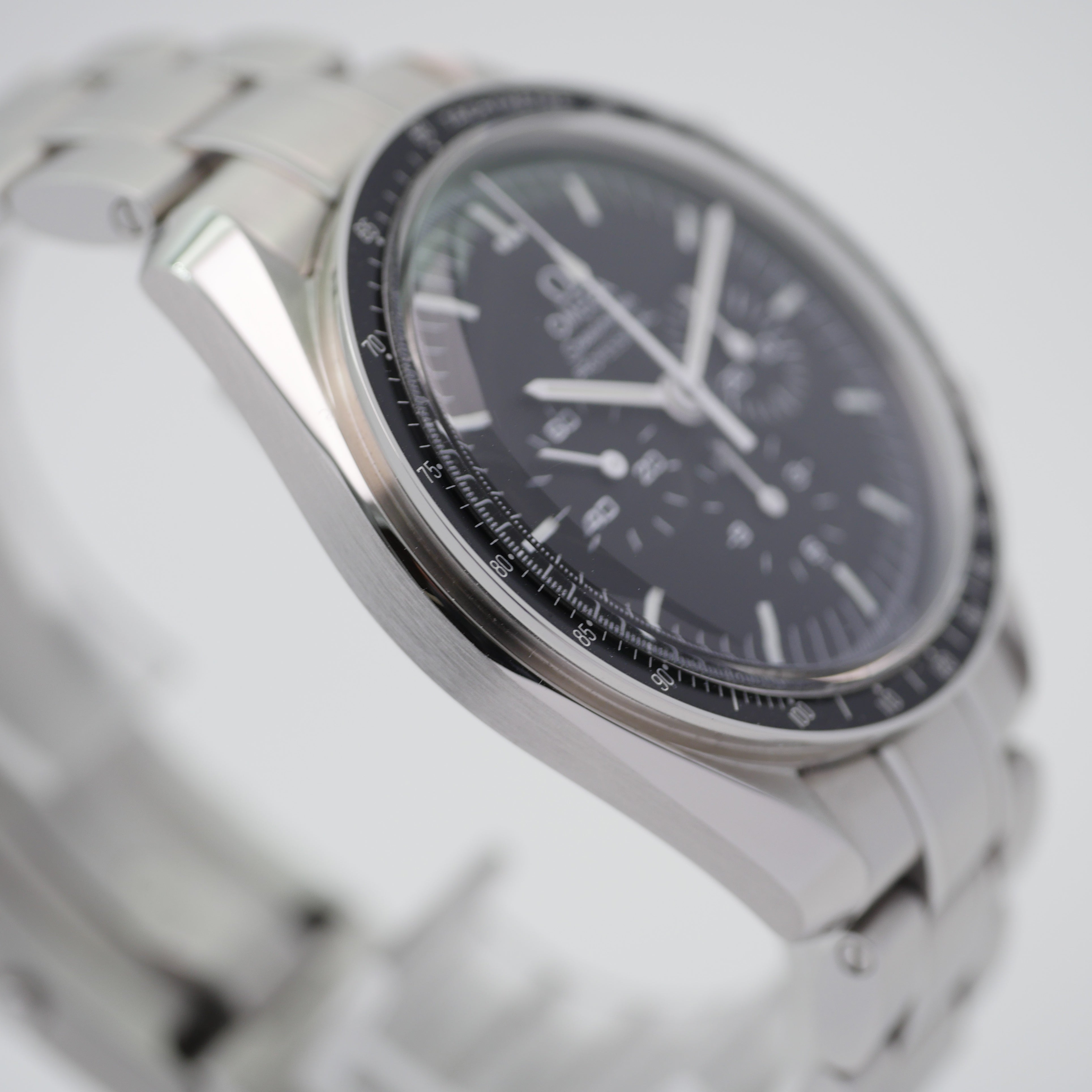 Omega Speedmaster Moonwatch Stahl 311.30.42.30.01.005 - 2016 ""Omega Service 2025"
