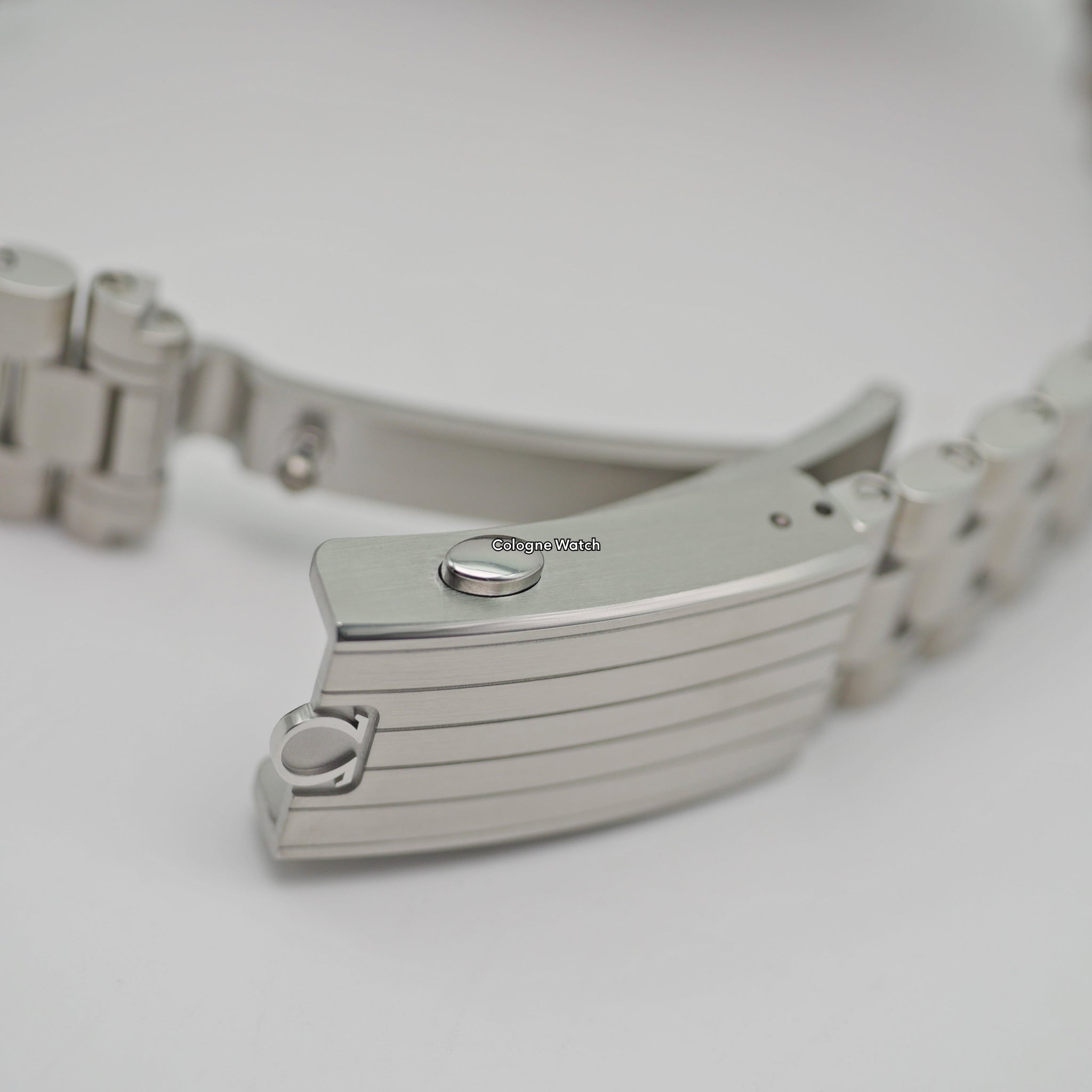 Omega Speedmaster Professional Moonwatch Stahl 31030425001001 - 2024