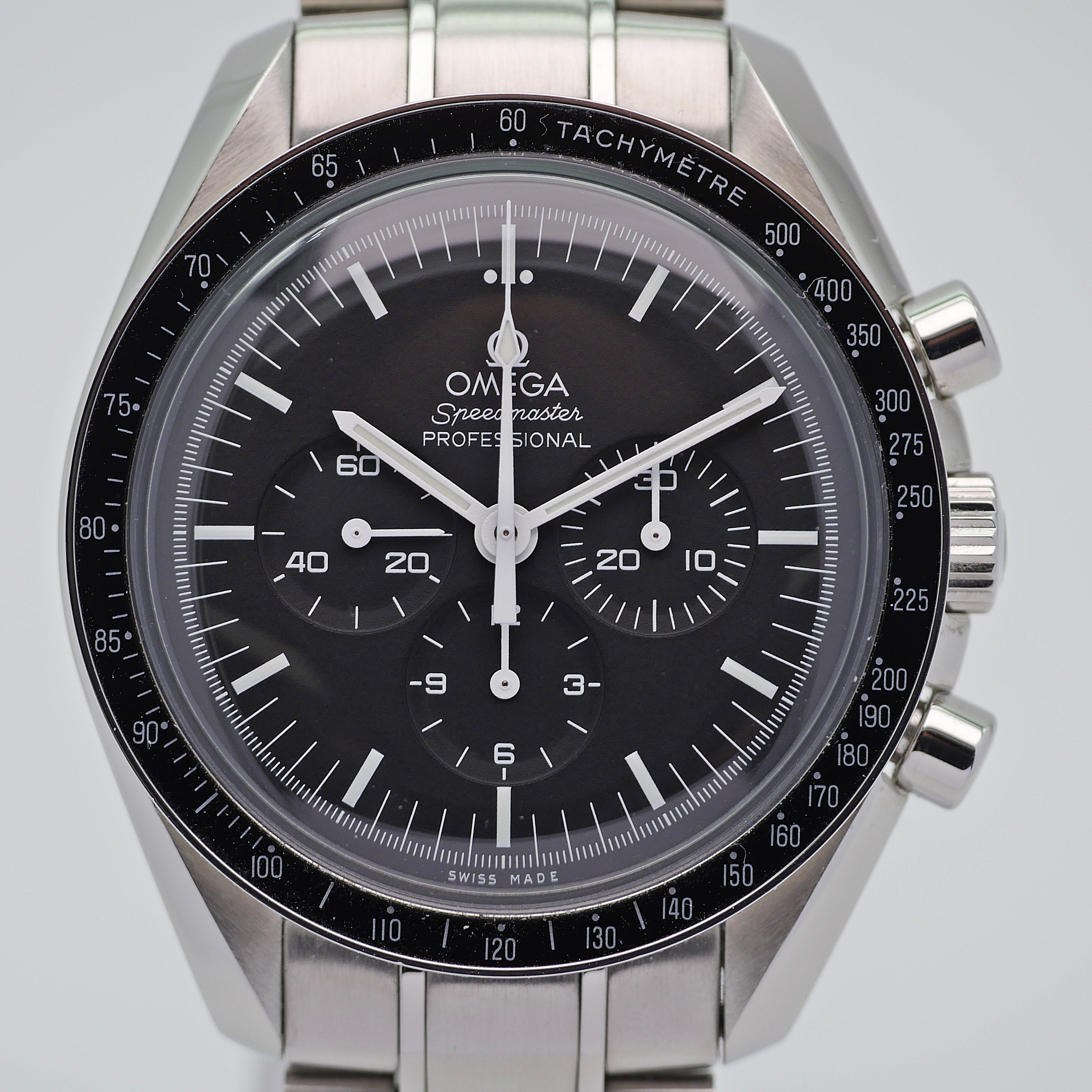 Omega Speedmaster Moonwatch Stahl 311.30.42.30.01.005 - 2016 ""Omega Service 2025"