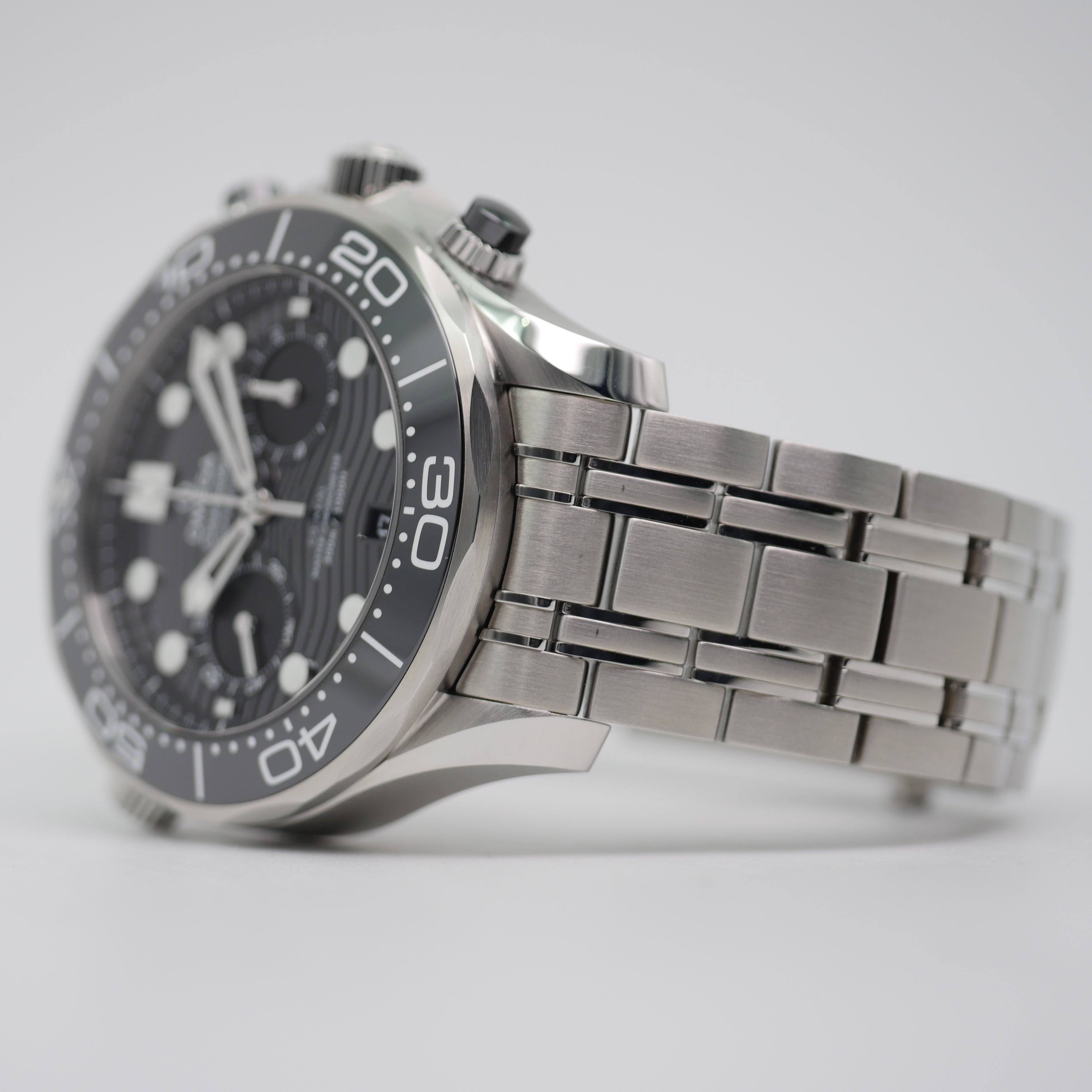 Omega Seamaster Diver 300 M Chronograph Stahl 210.30.44.51.01.001 - 2022