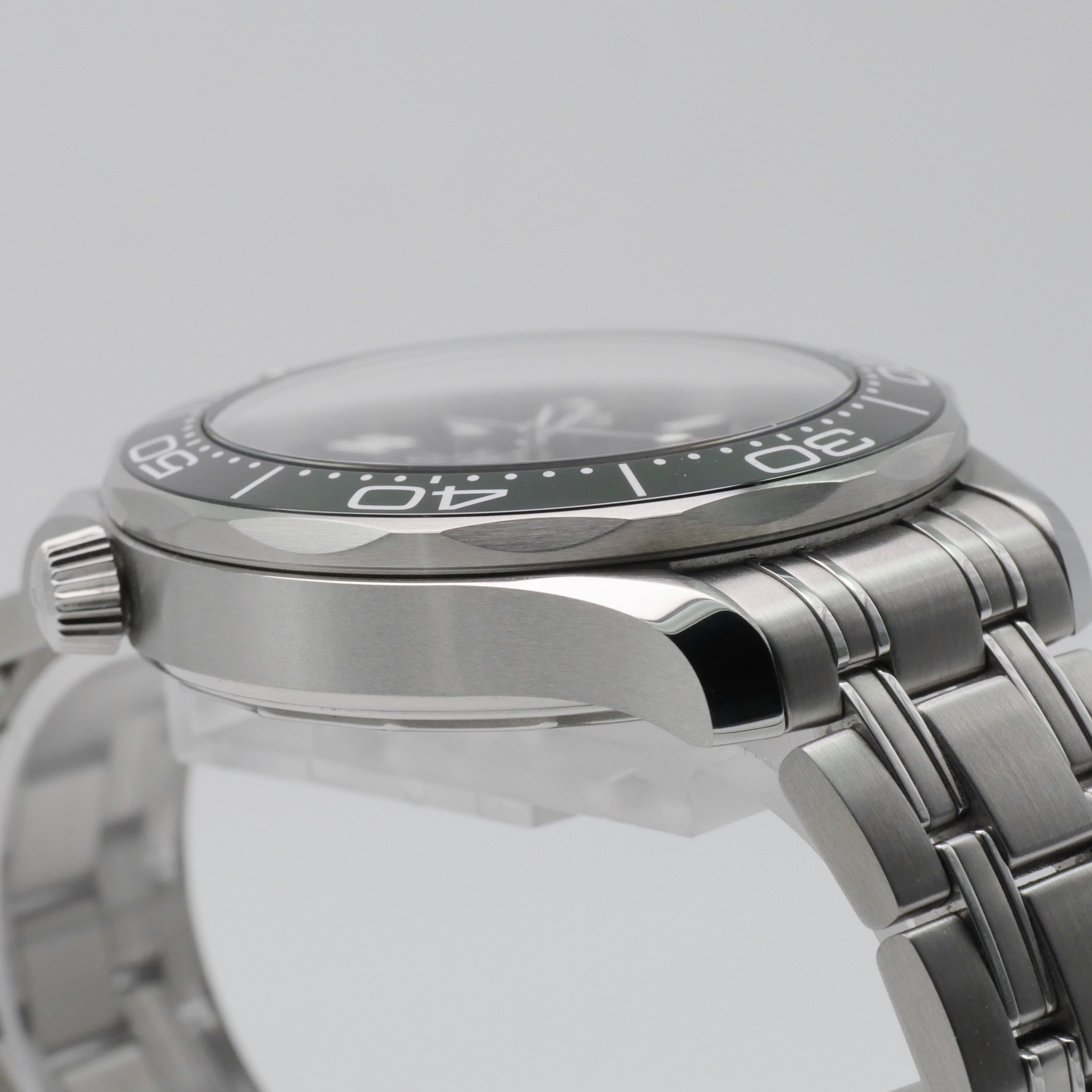 Omega Seamaster Diver 300M Stahl 21030422001001 - 2020