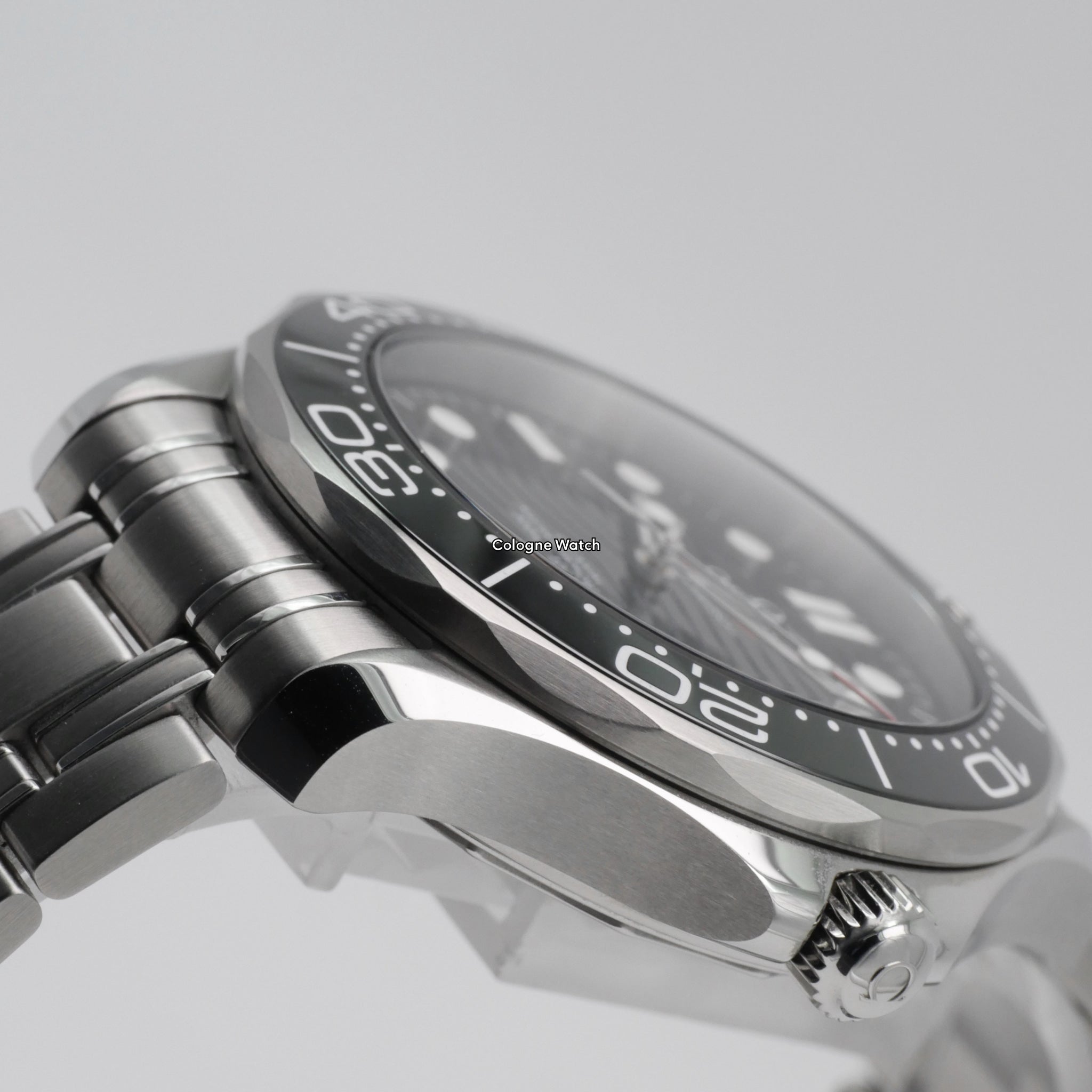 Omega Seamaster Diver 300 M Stahl 210.30.42.20.01.001 - 2020