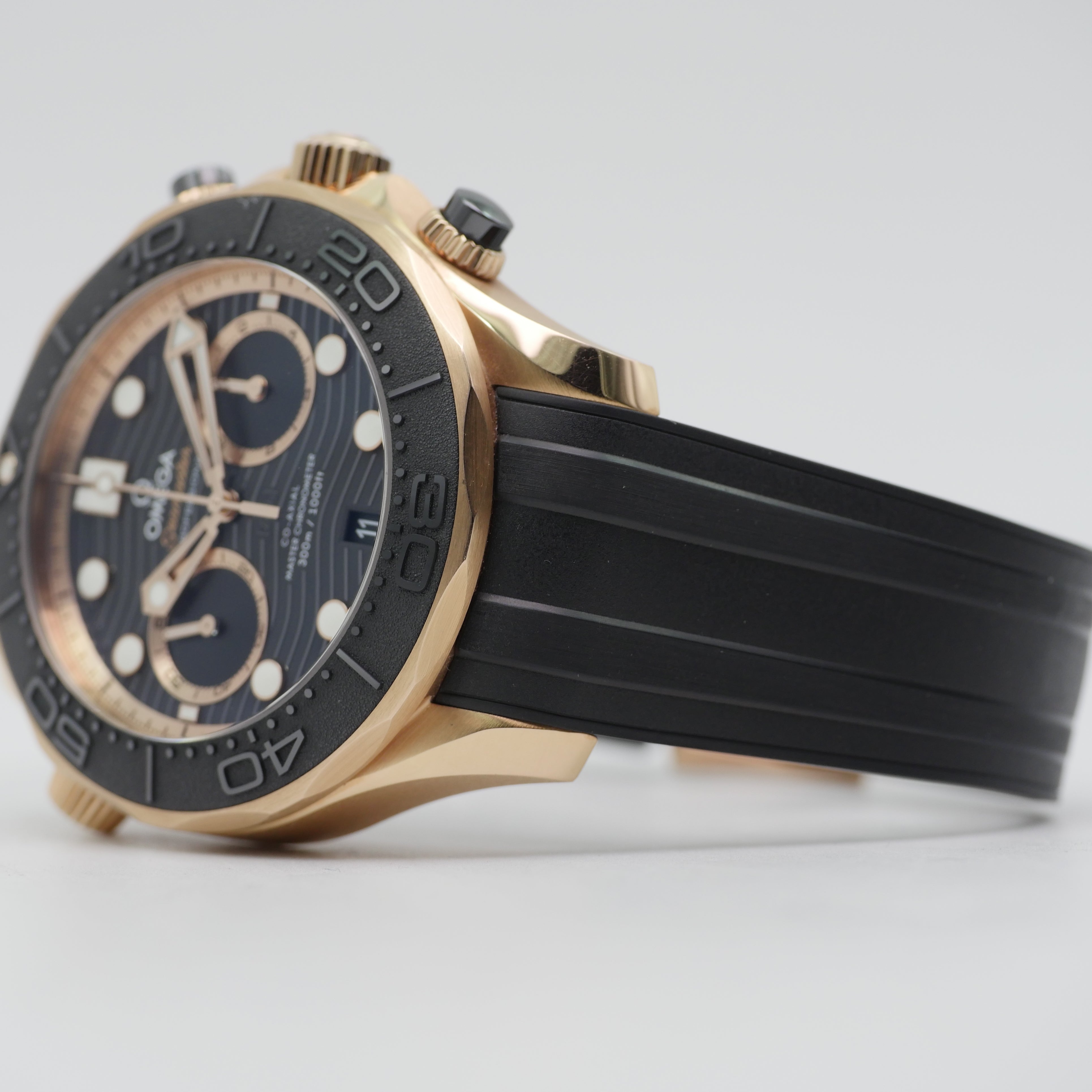 Omega Seamaster 300 M Chronograph Roségold 21062445101001 - 2022