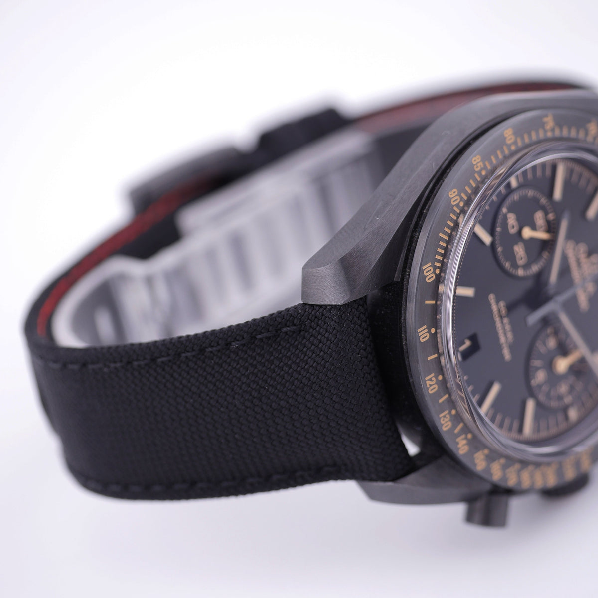 Omega Speedmaster Dark Side of the Moon Keramik 311.92.44.51.01.006 "Pitch Black" - 2022