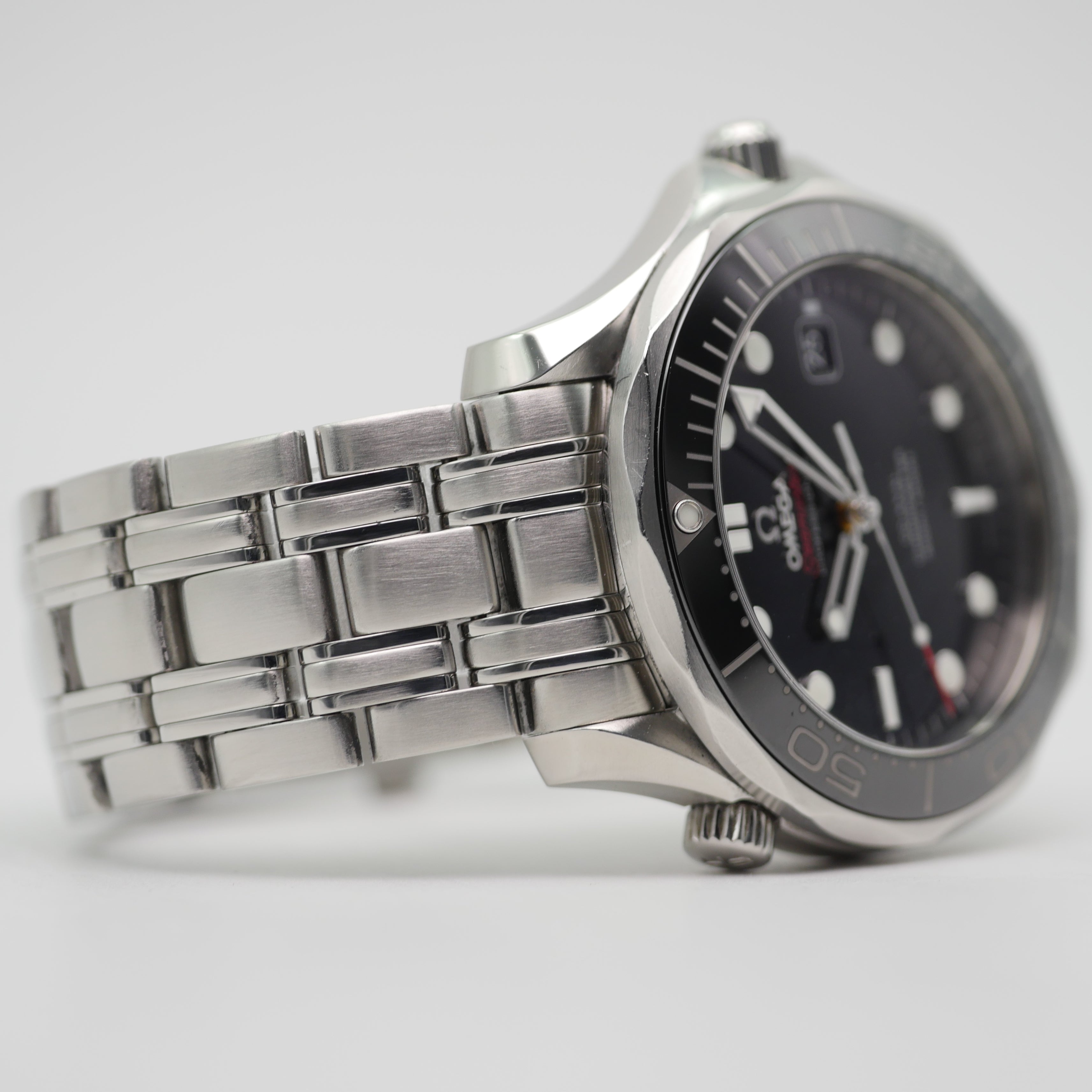 Omega Seamaster Diver 300 M Stahl 21230412001003- 2015