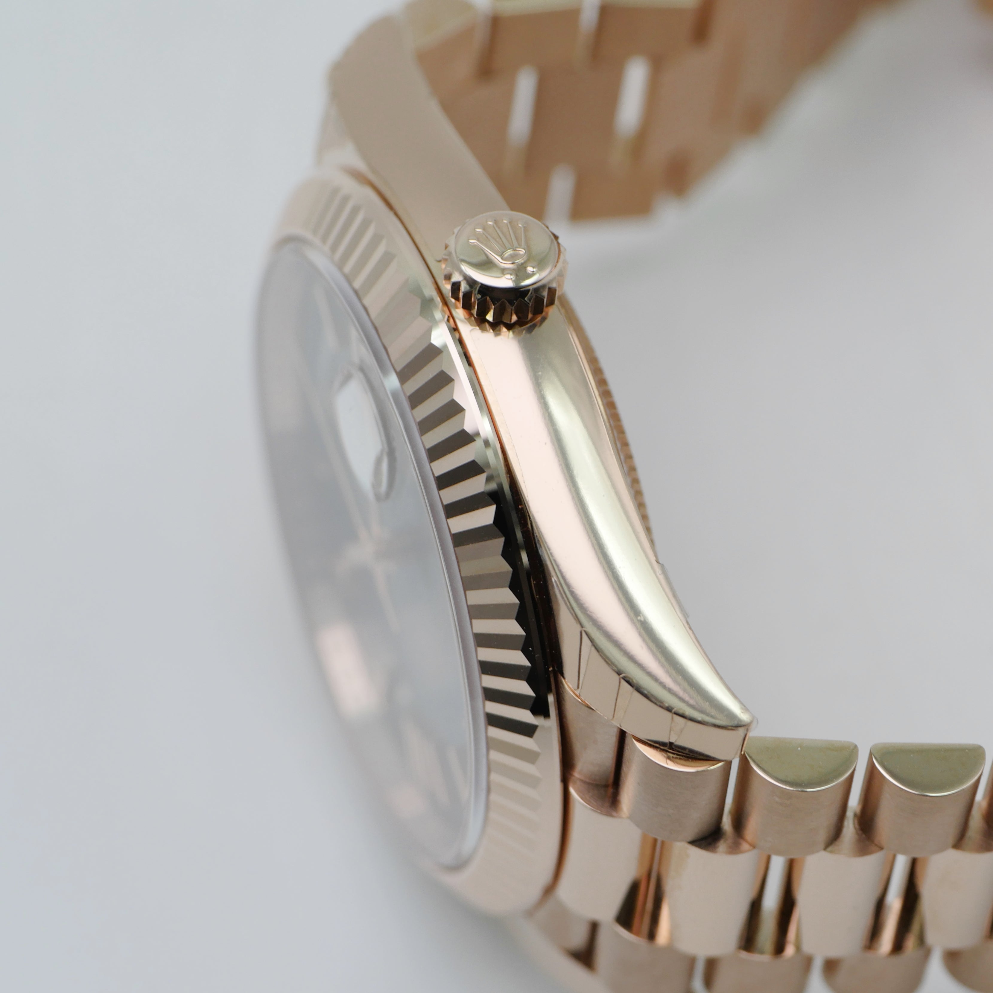 Rolex Day-Date 40 Roségold Olive Green Dial 228235 - 2026 Verklebt